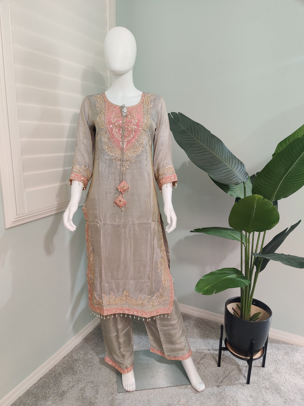 Festive Wear Embroidered Kurta Set