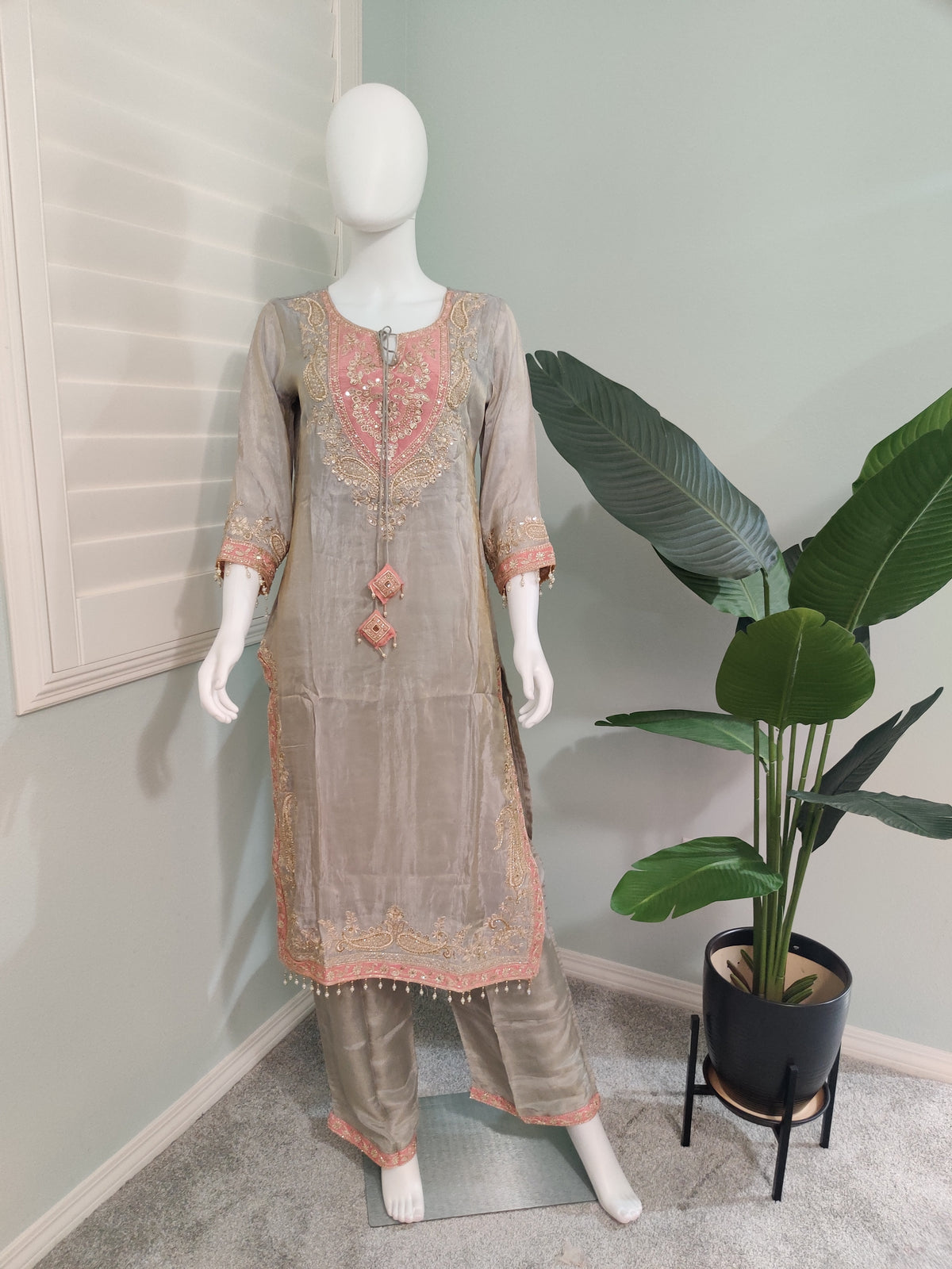 Festive Wear Embroidered Kurta Set