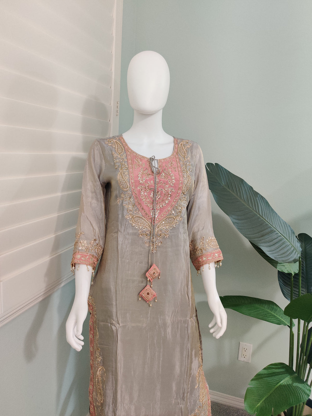 Festive Wear Embroidered Kurta Set