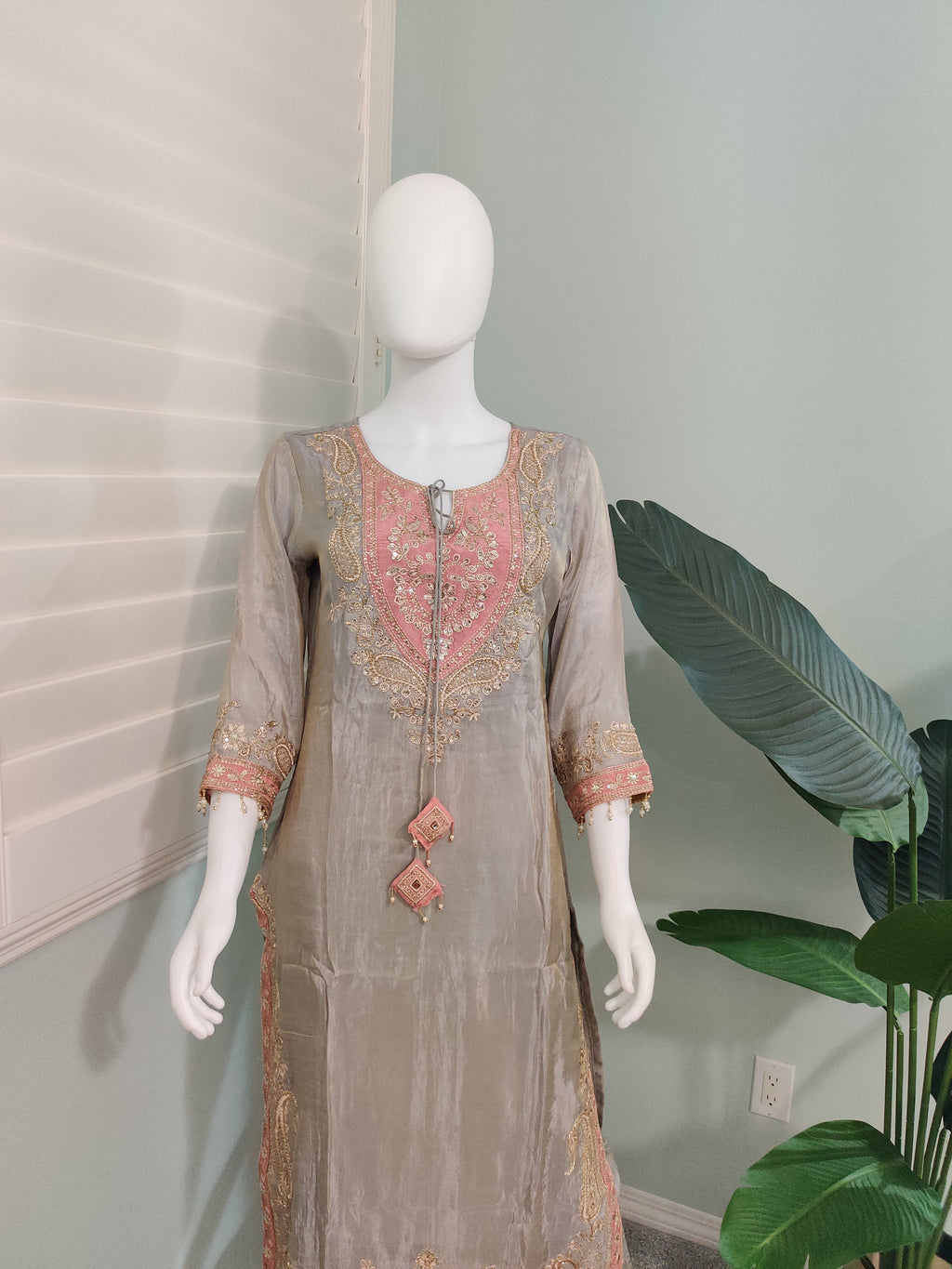 Festive Wear Embroidered Kurta Set