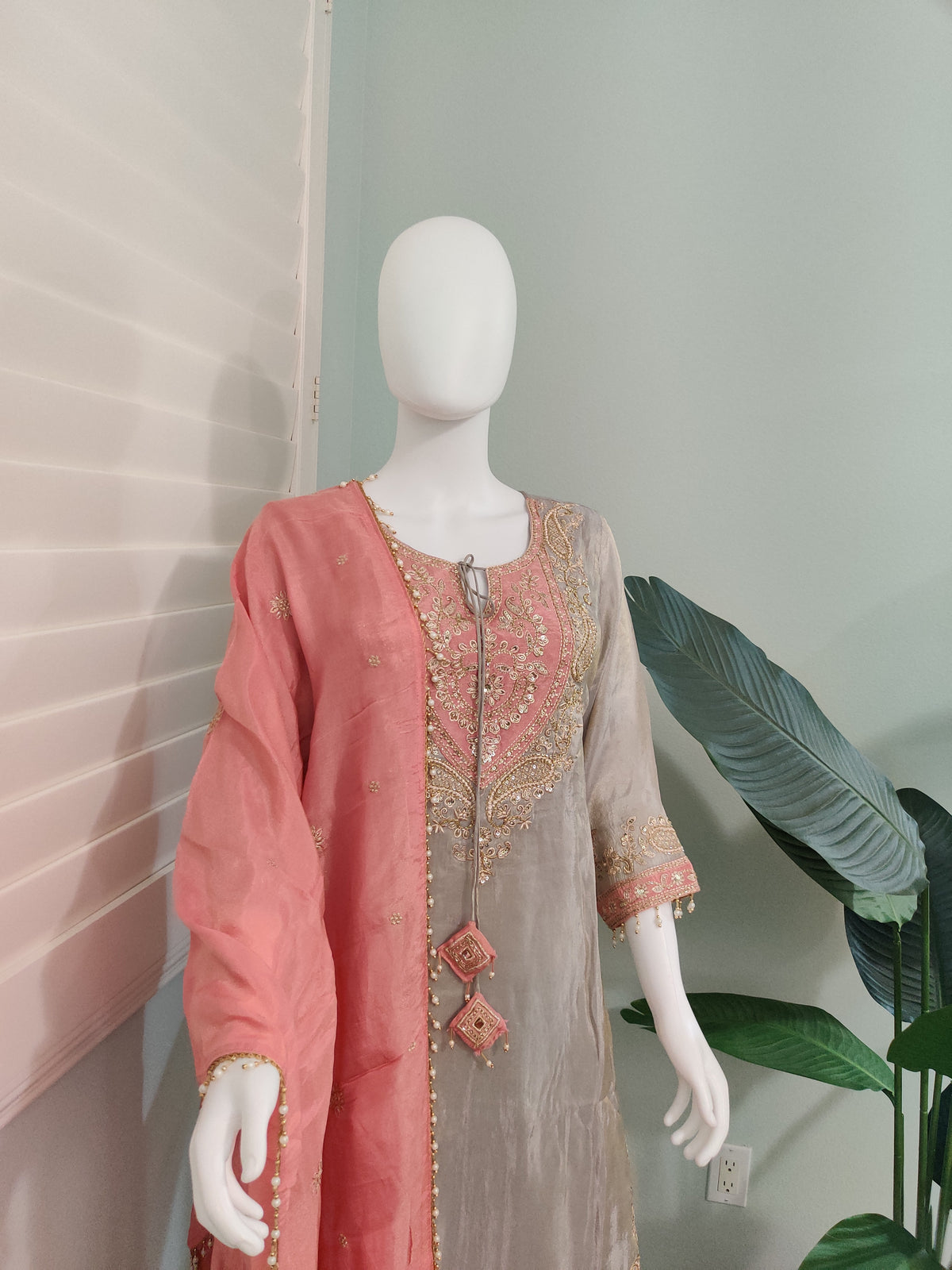 Festive Wear Embroidered Kurta Set