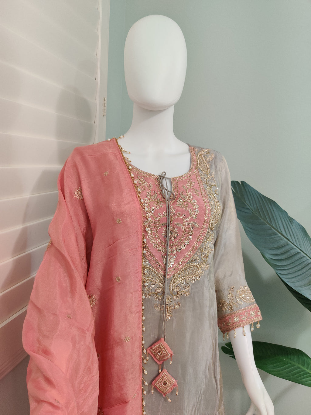 Festive Wear Embroidered Kurta Set