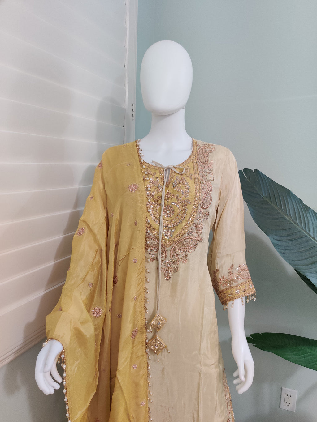 Festive Wear Embroidered Kurta Set