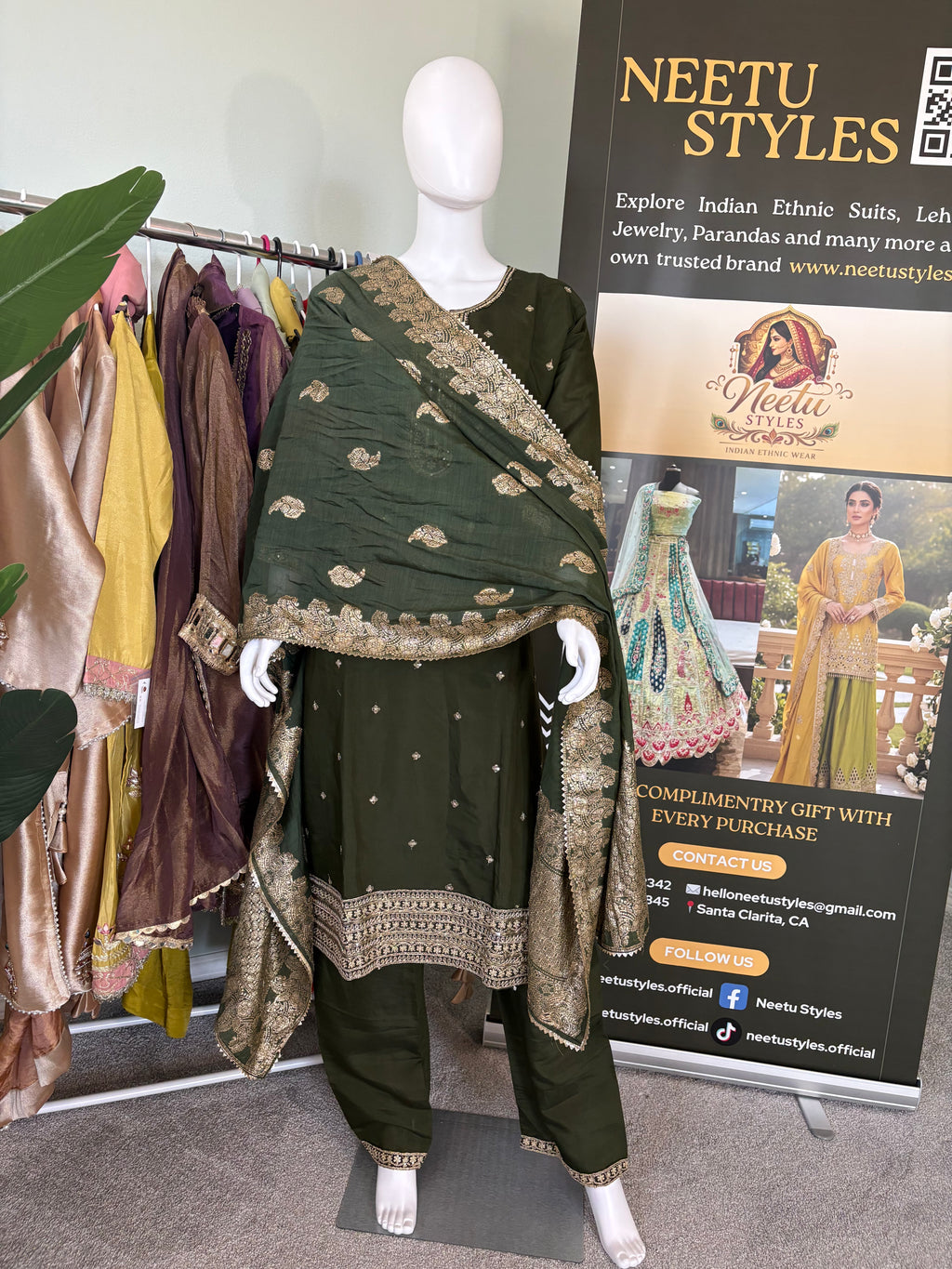 Bottle Green Festive Wear Kurta Set
