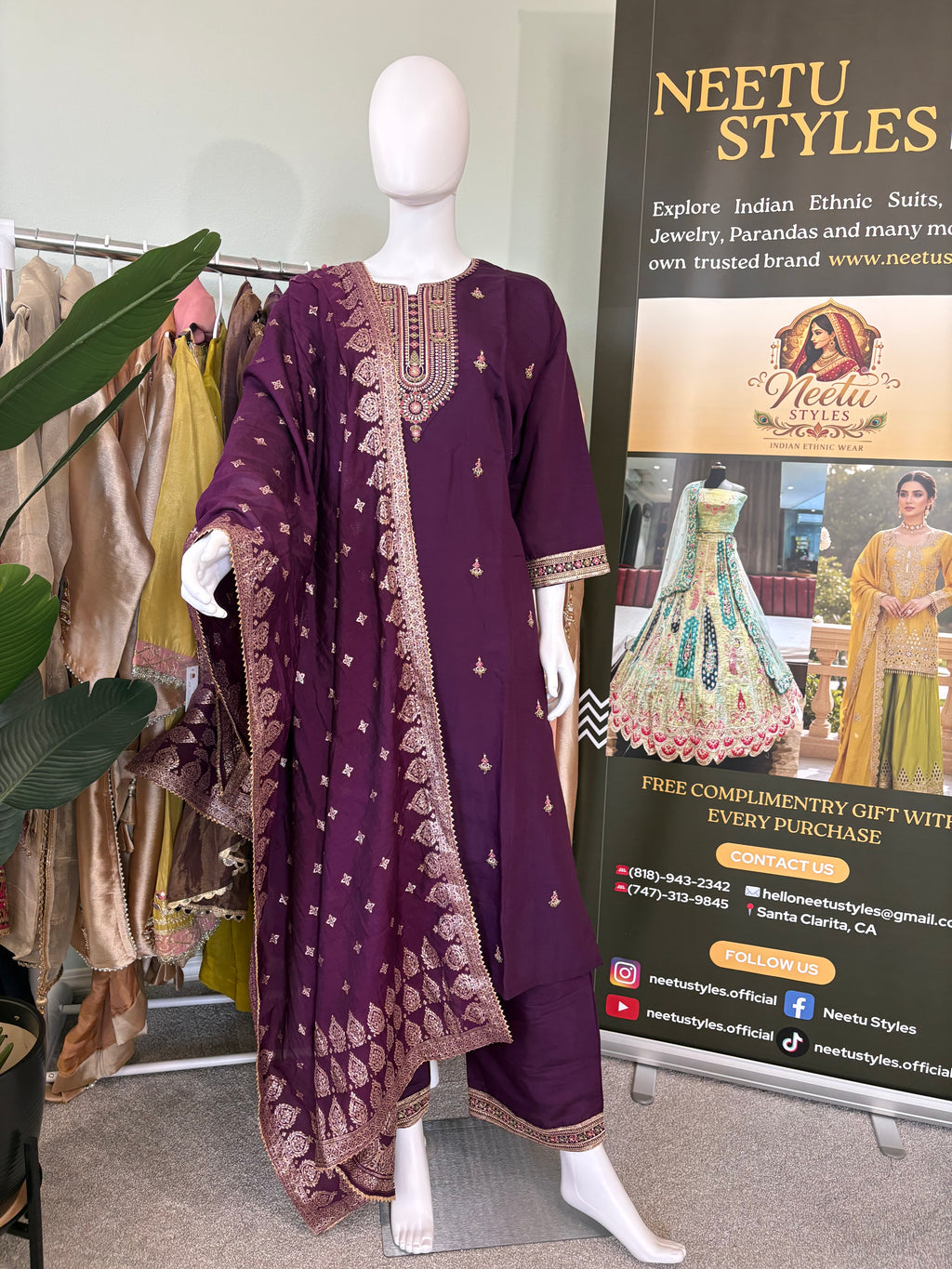 Dola Silk Festive Wear Embroidered Kurta Set