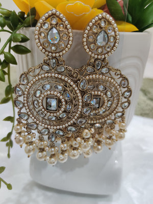 Elegant Kundan & Pearl Jhumkas