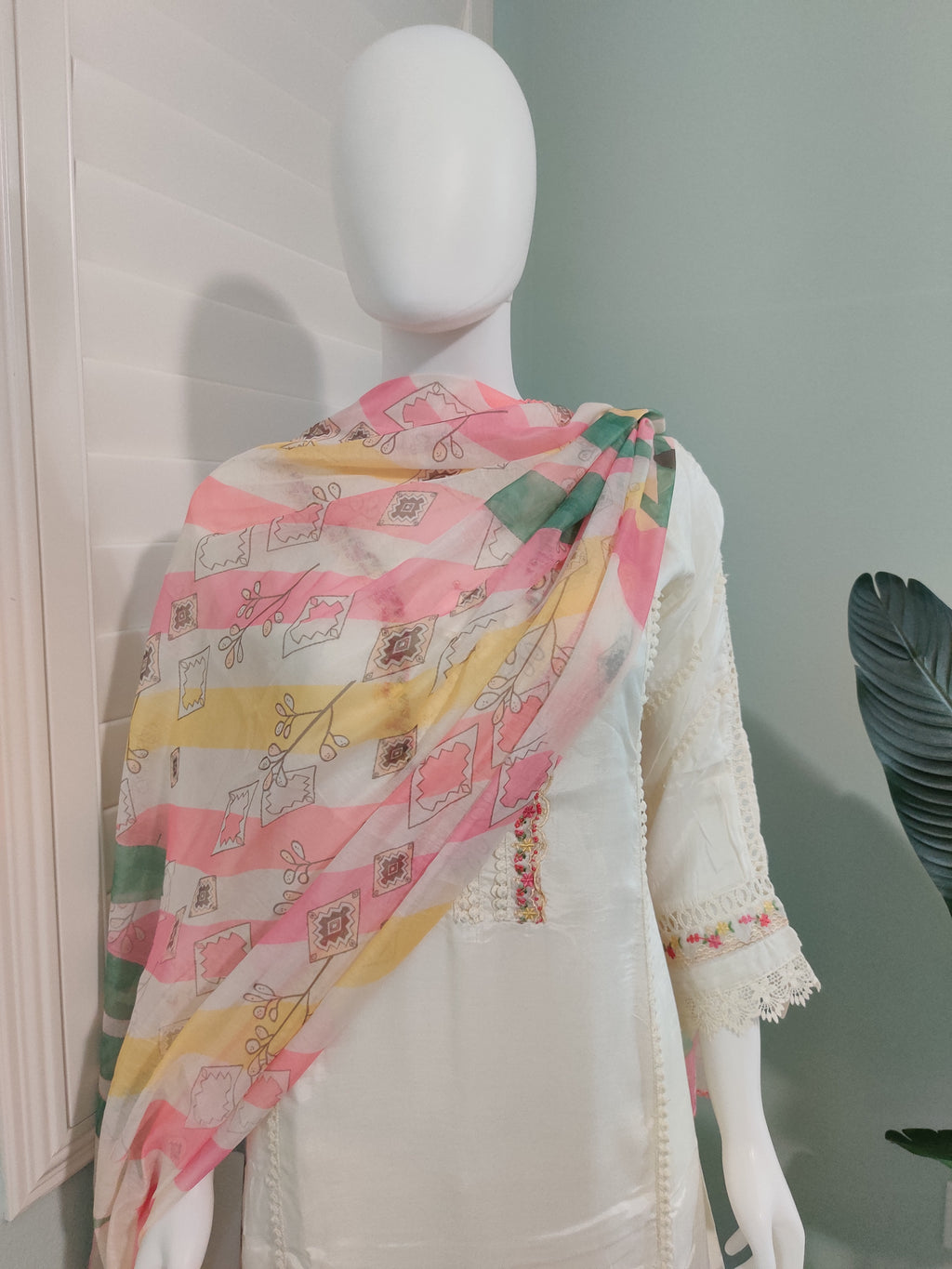 Cream color Pakistani Muslin Silk kurta set  with digital print Duppatta