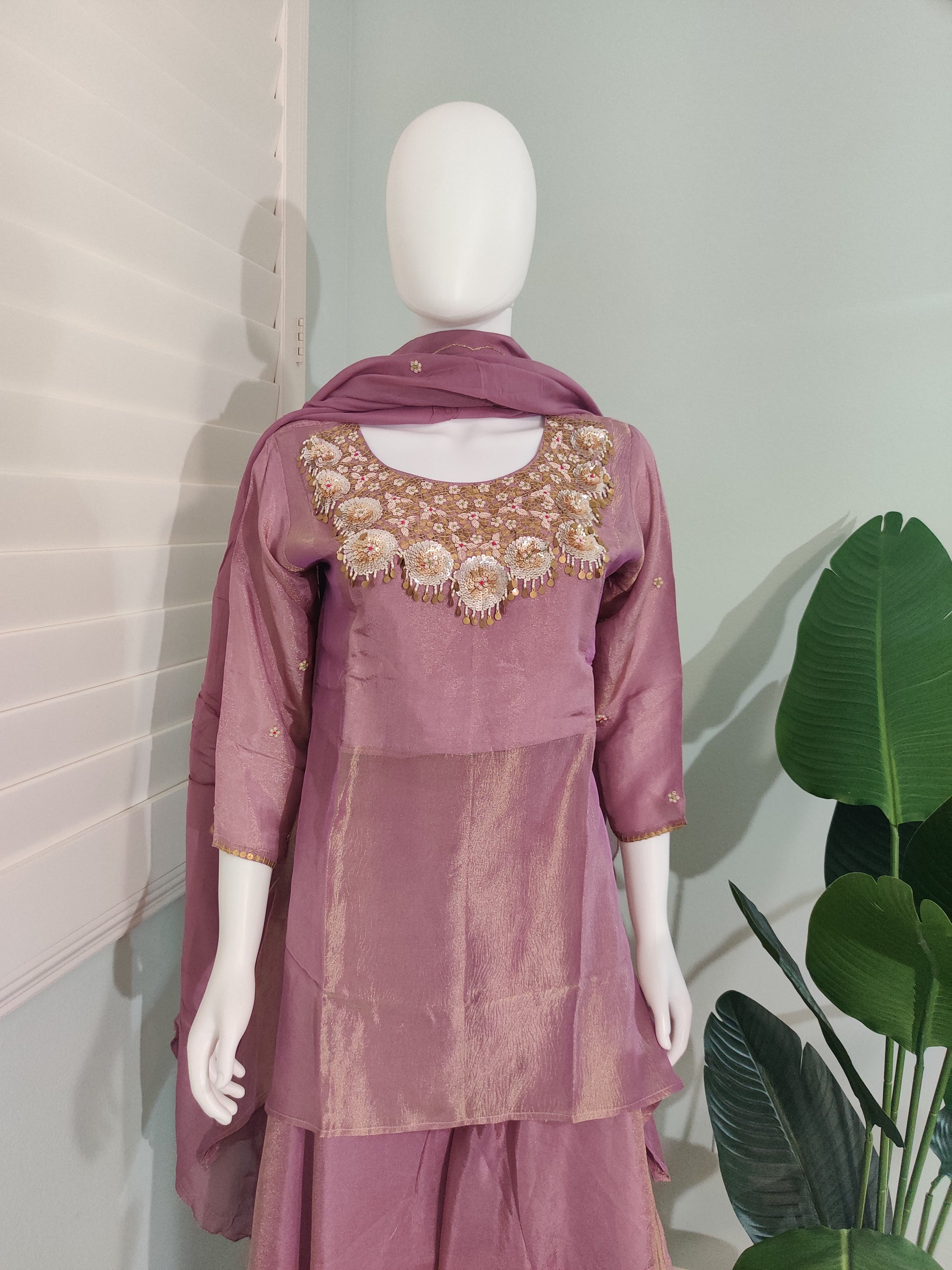 Tissue Shimmer Palazzo Suit – Regal Radiance in Every Thread