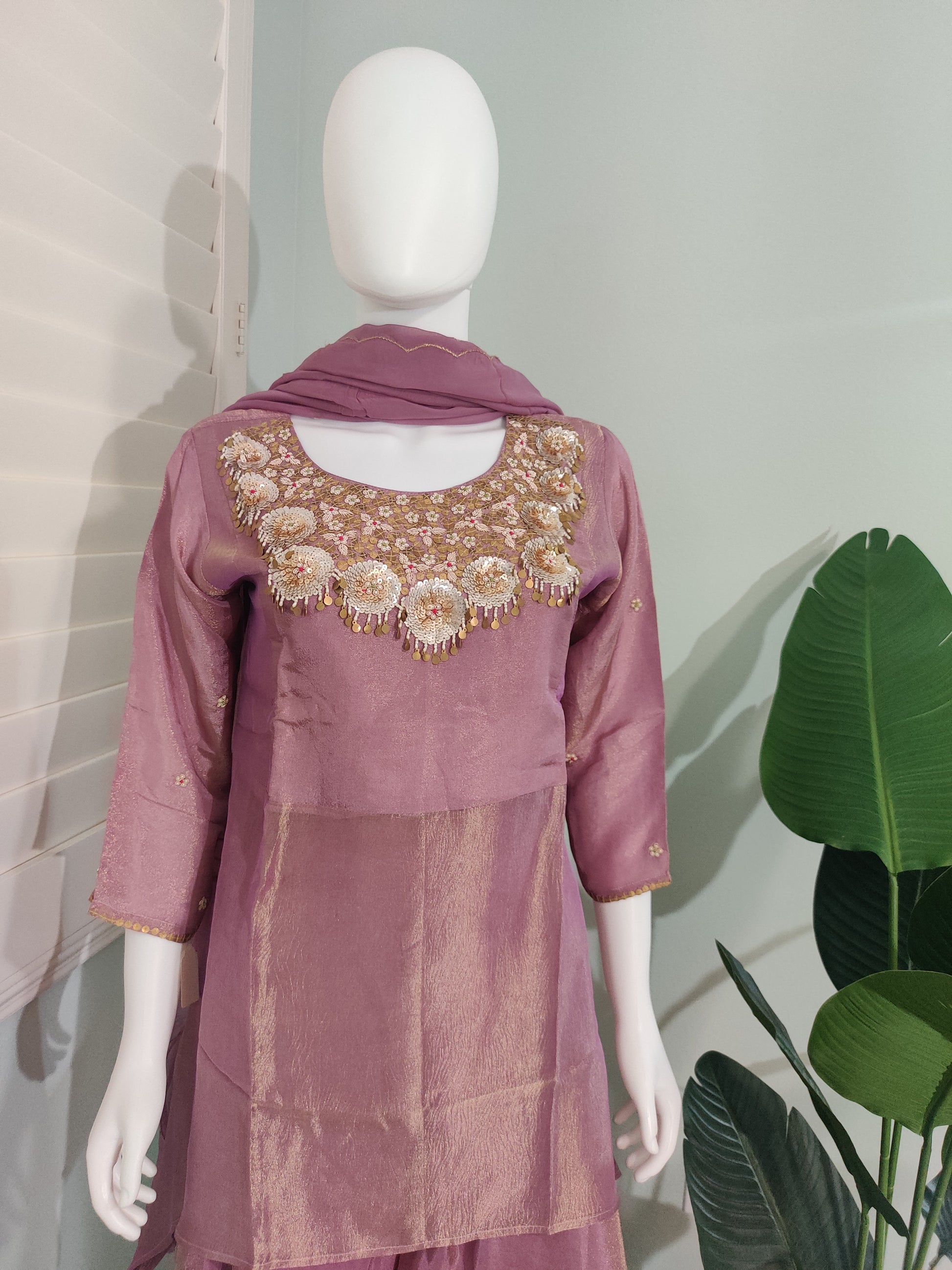 Tissue Shimmer Palazzo Suit – Regal Radiance in Every Thread
