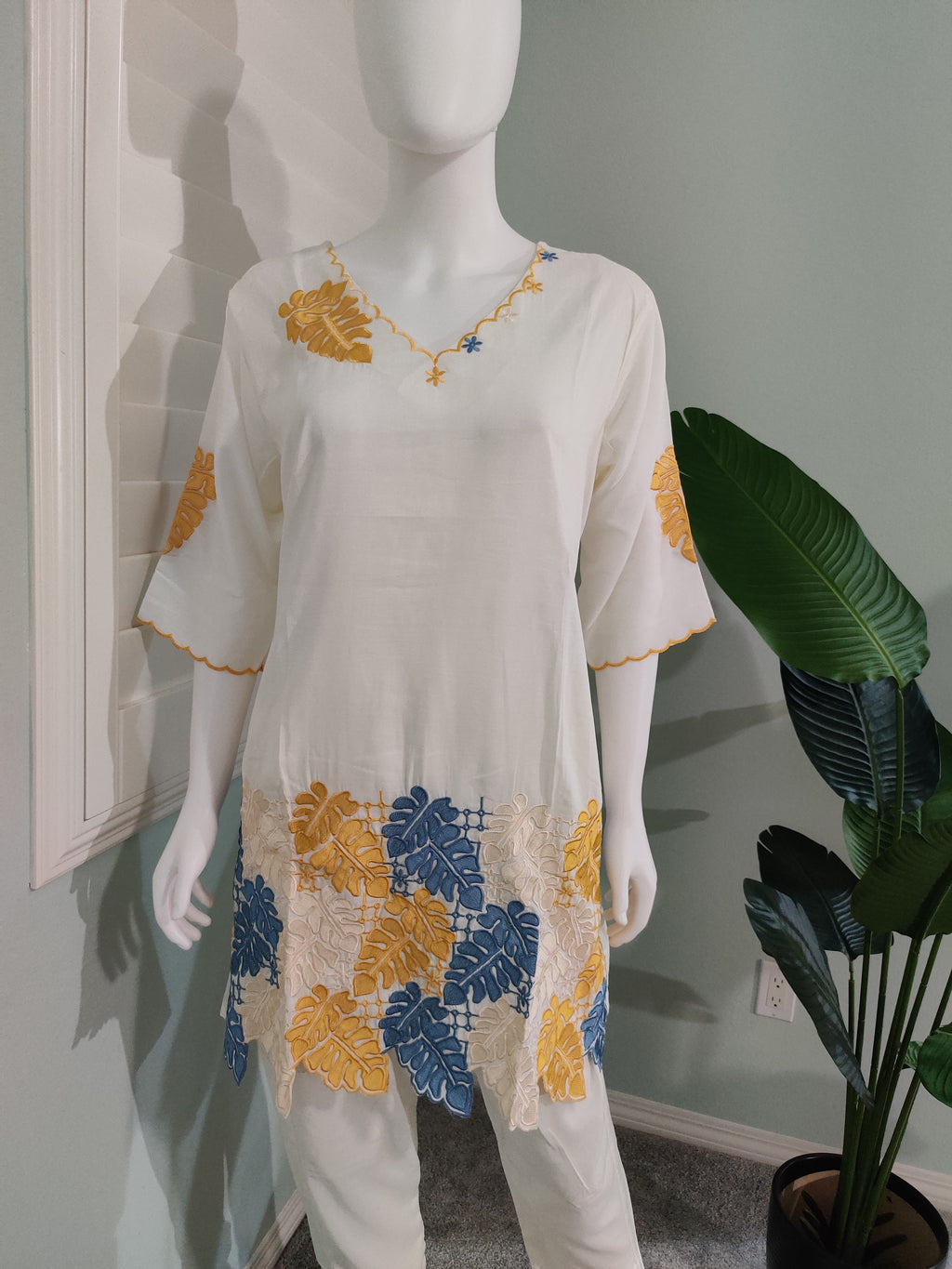 White Breeze Leaf-Embroidered Co-ord Set