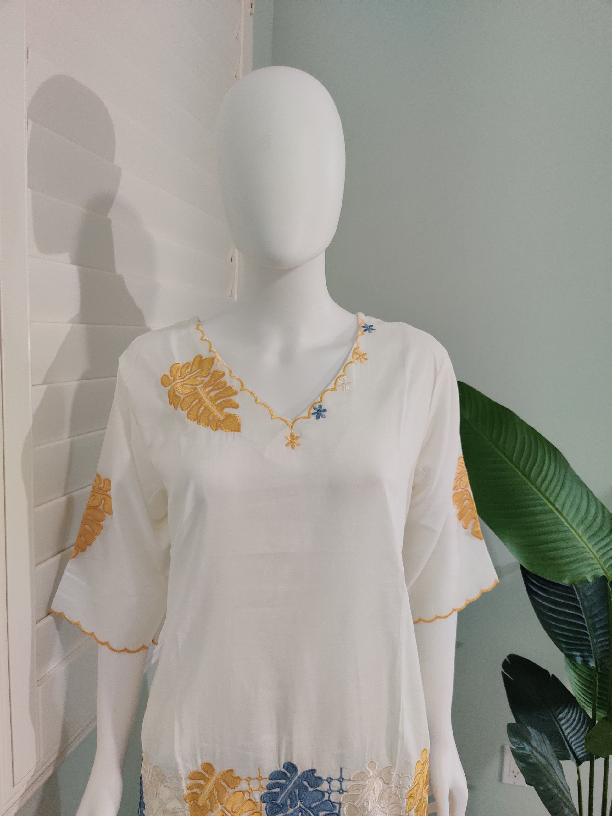 White Breeze Leaf-Embroidered Co-ord Set