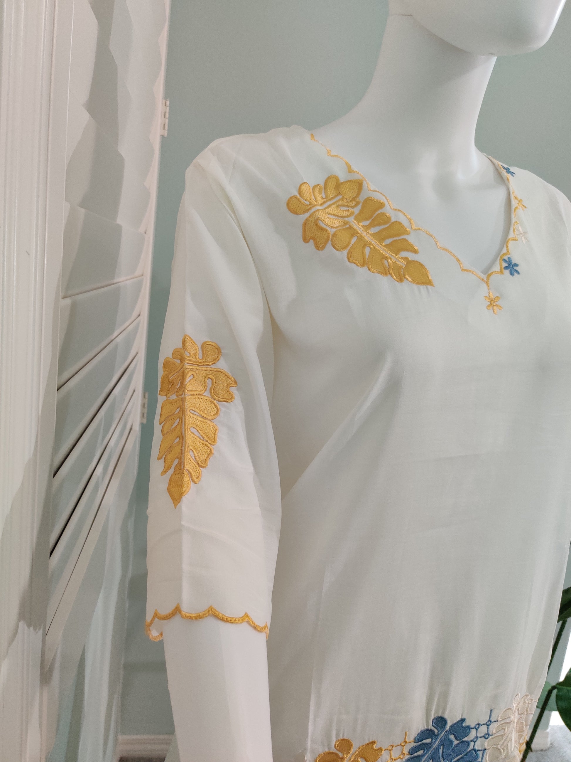 White Breeze Leaf-Embroidered Co-ord Set