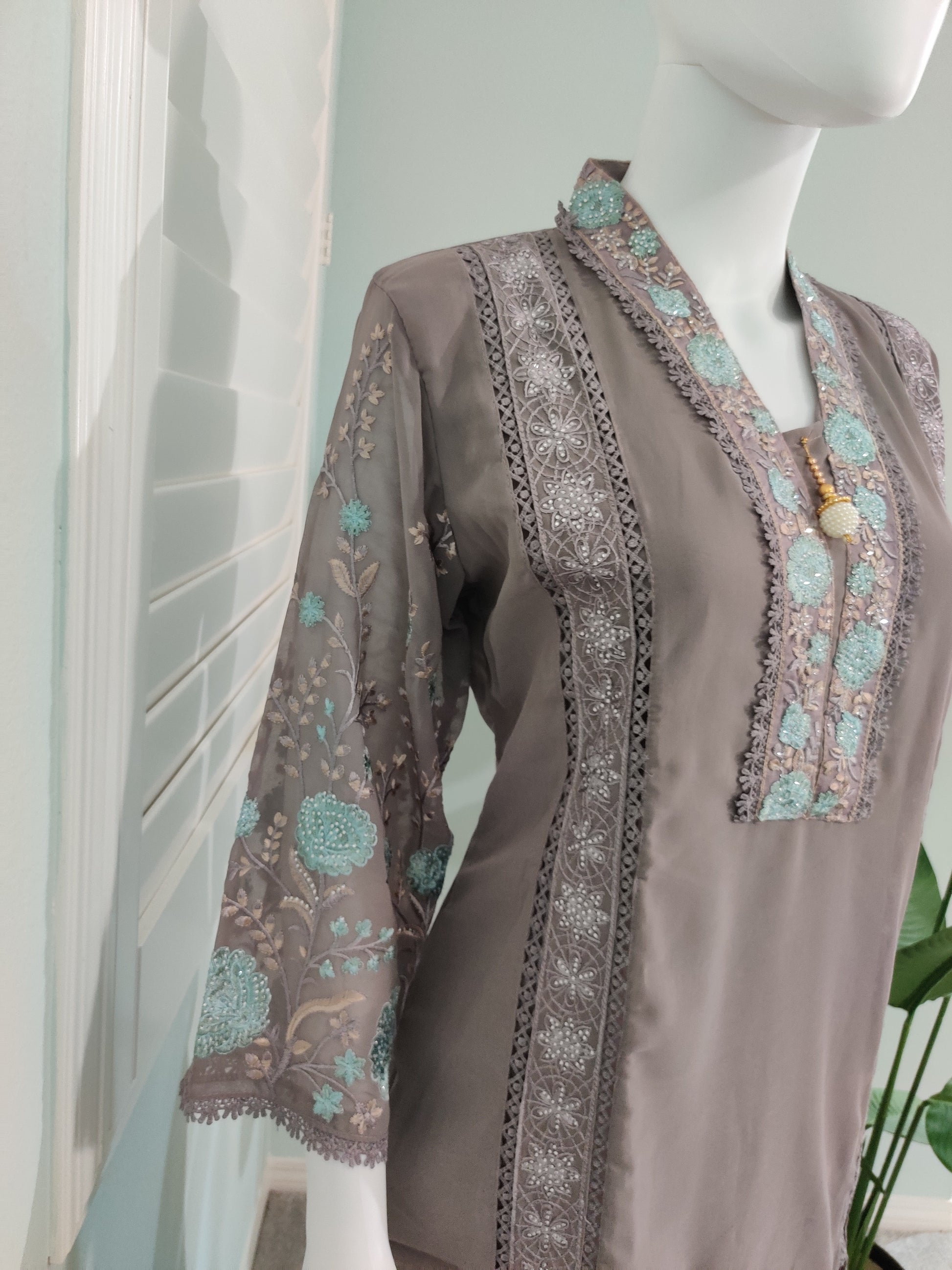 Mint Meadow Embroidered Pakistani Kurta Set