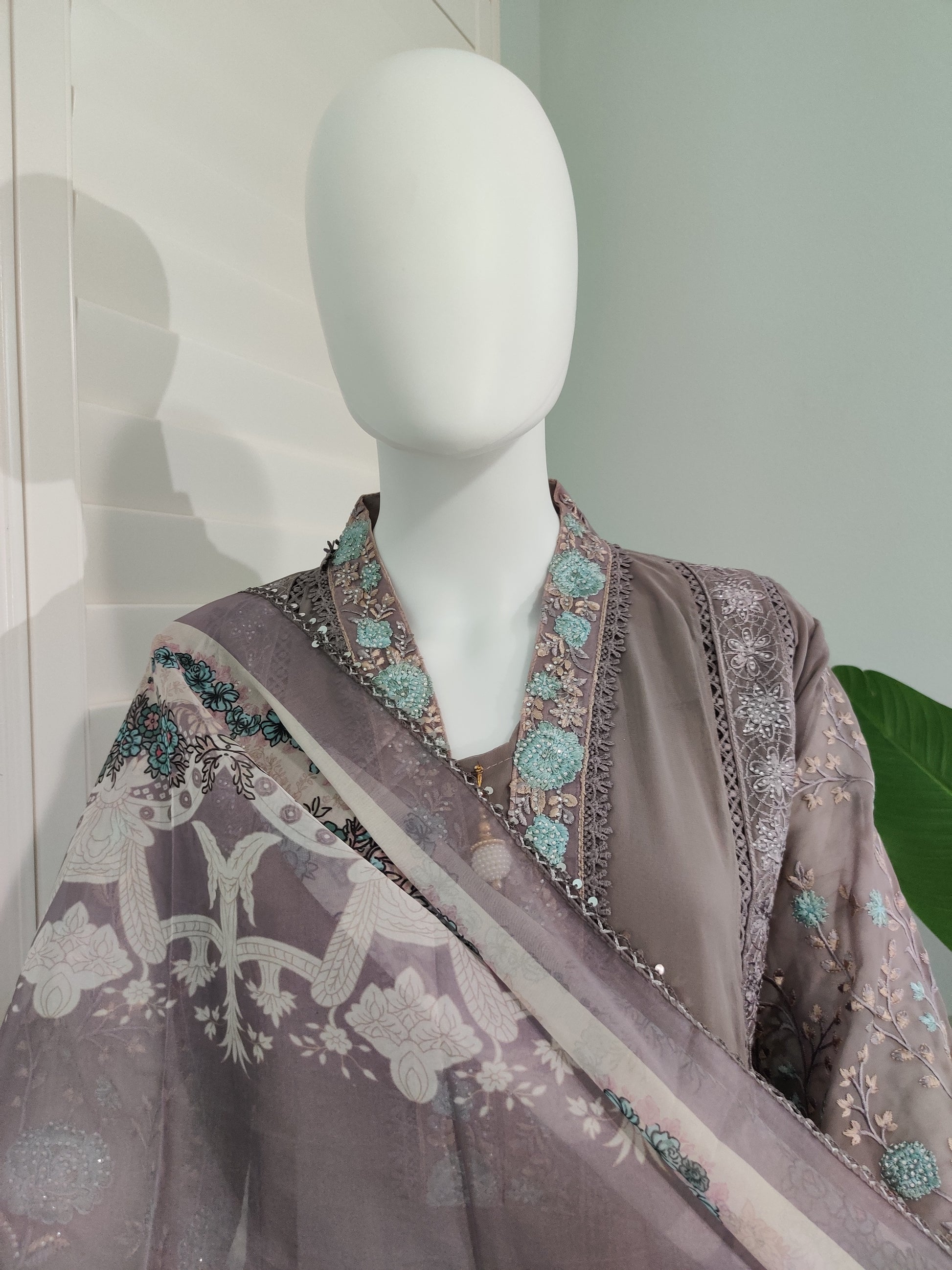 Mint Meadow Embroidered Pakistani Kurta Set