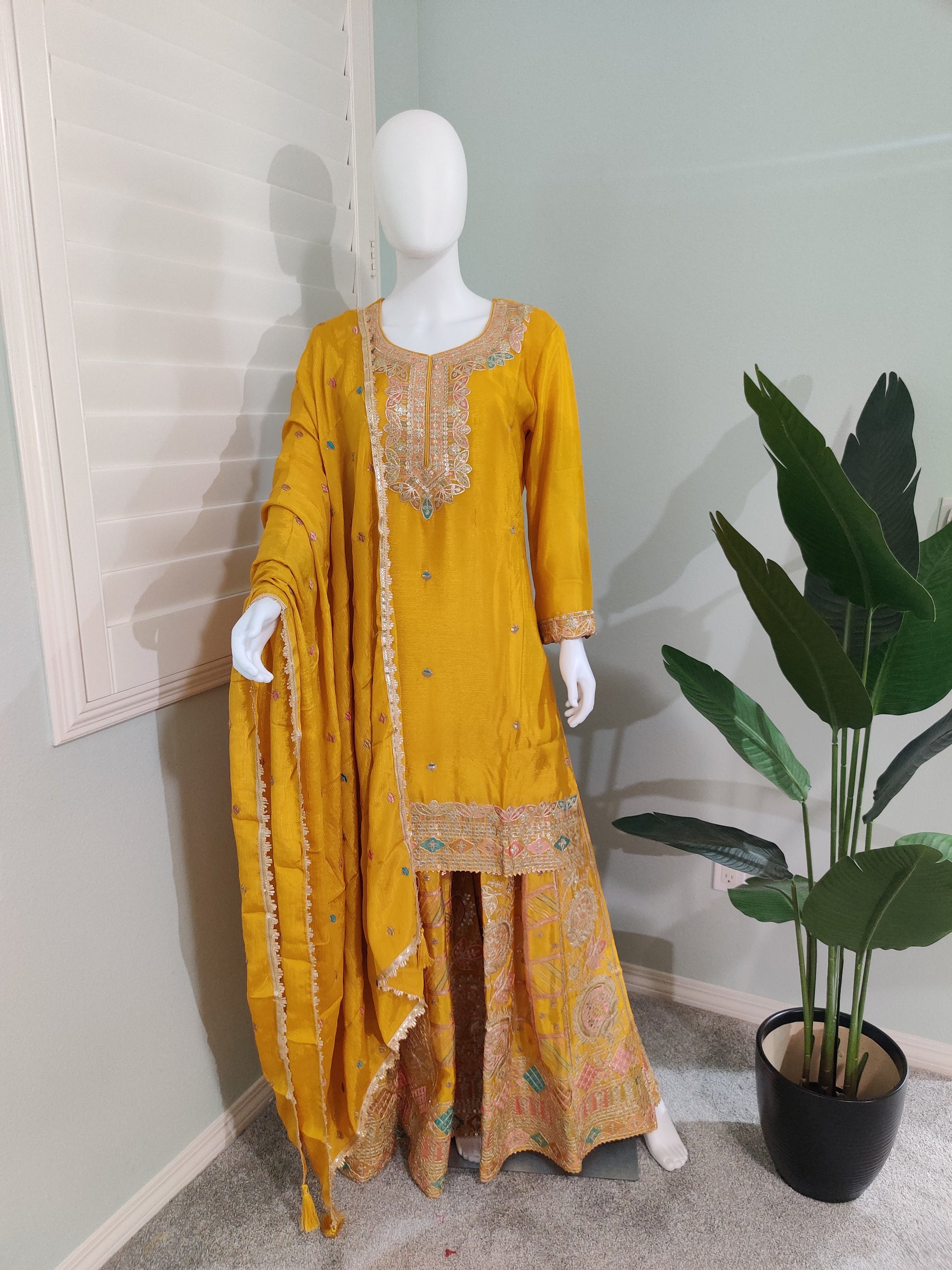 ✨ Chinon Base Heavy Palazzo Kurta Set