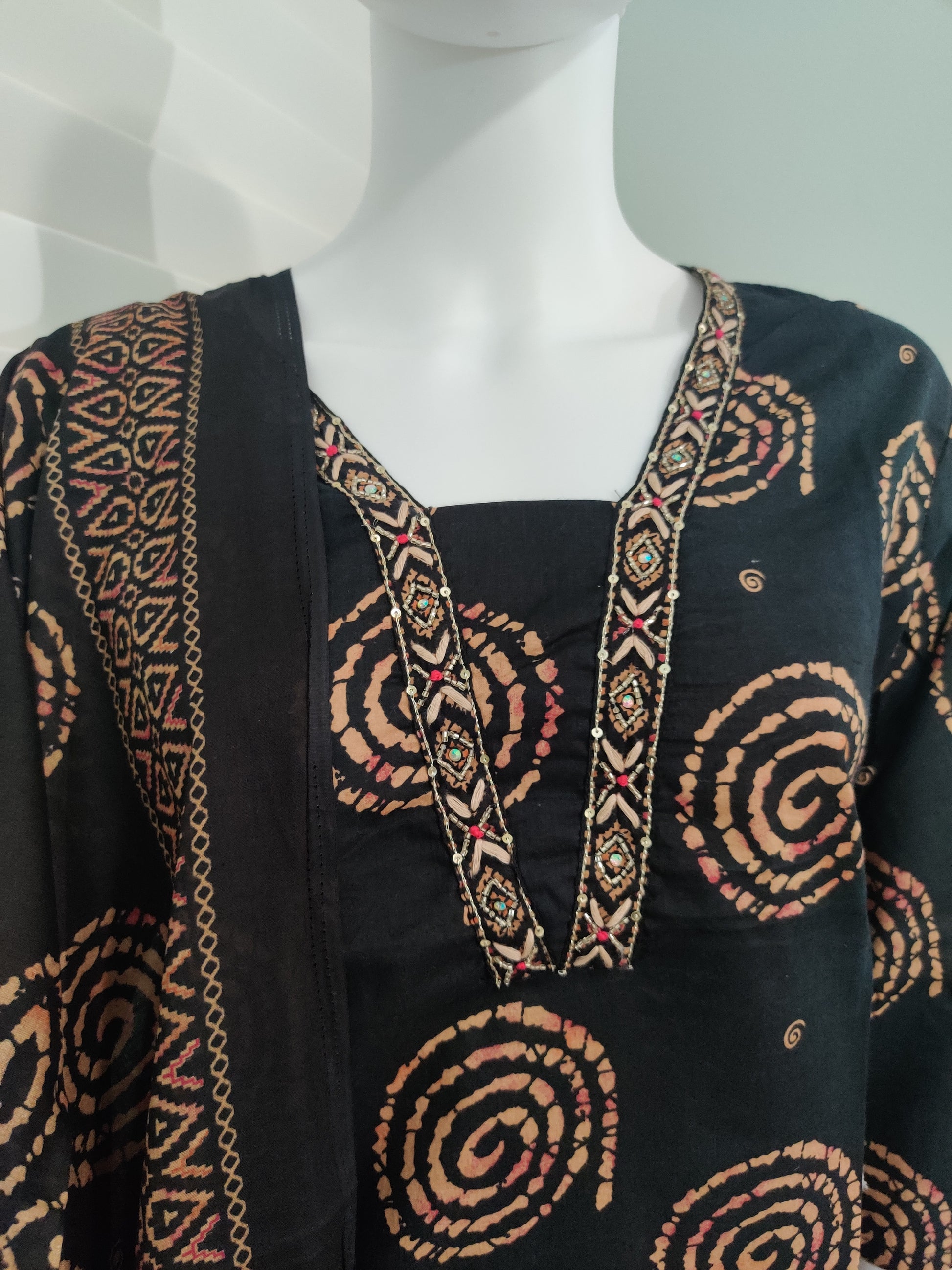 Brown Cotton Kurta Set with Tribal Motifs