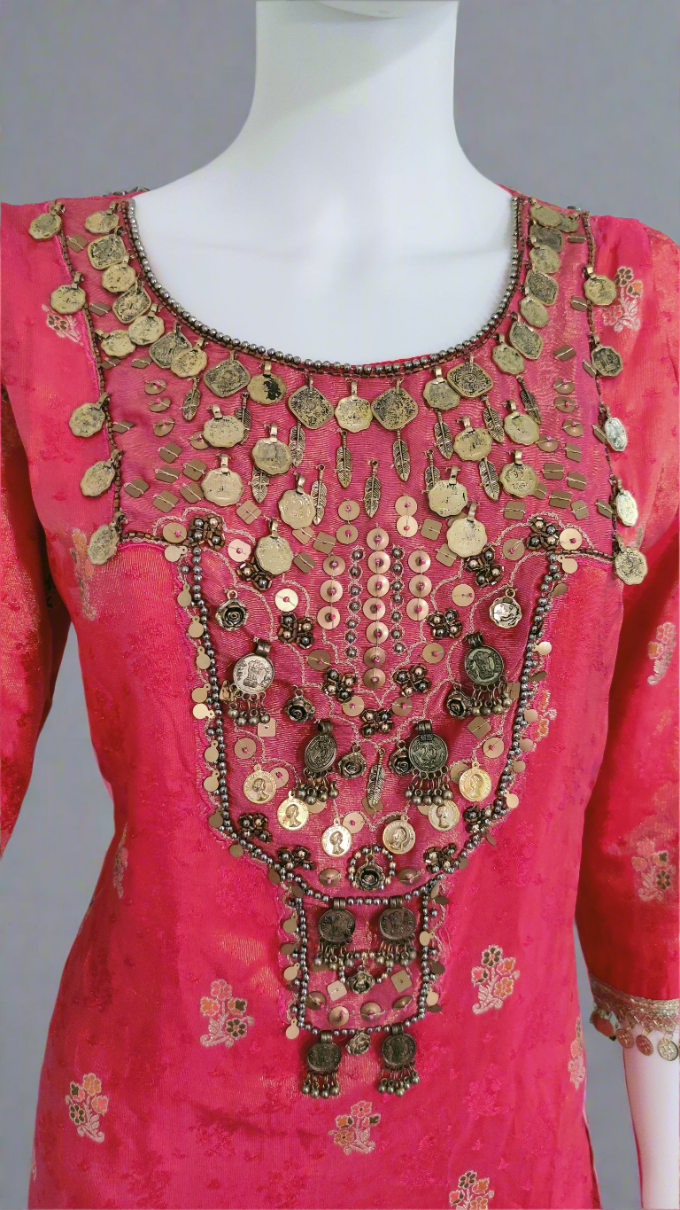 ✨ Shimmer Tissue Retro Indian Style Kurta Set – *Gulabi Noor*