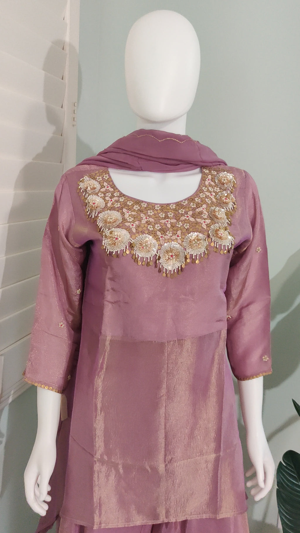 Tissue Shimmer Palazzo Suit – Regal Radiance in Every Thread