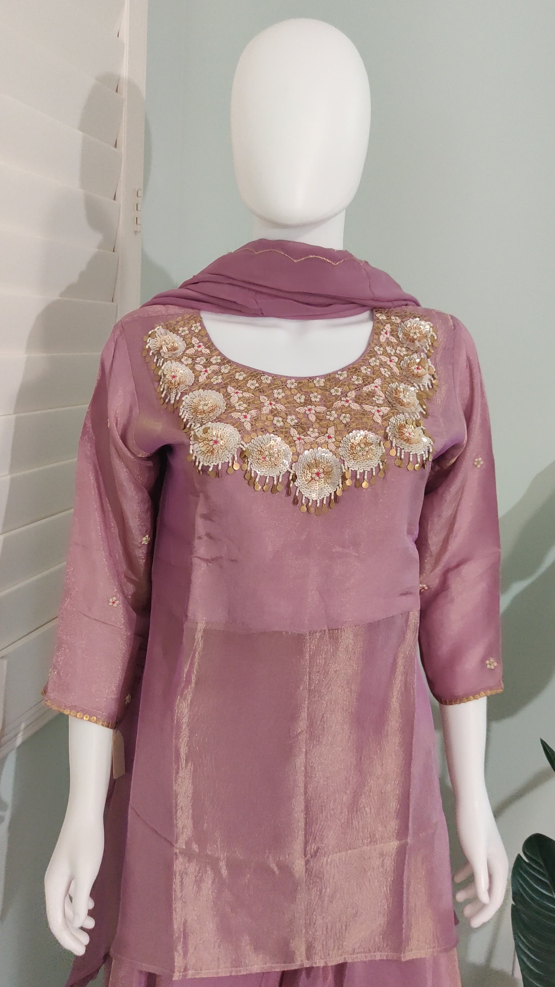 Tissue Shimmer Palazzo Suit – Regal Radiance in Every Thread