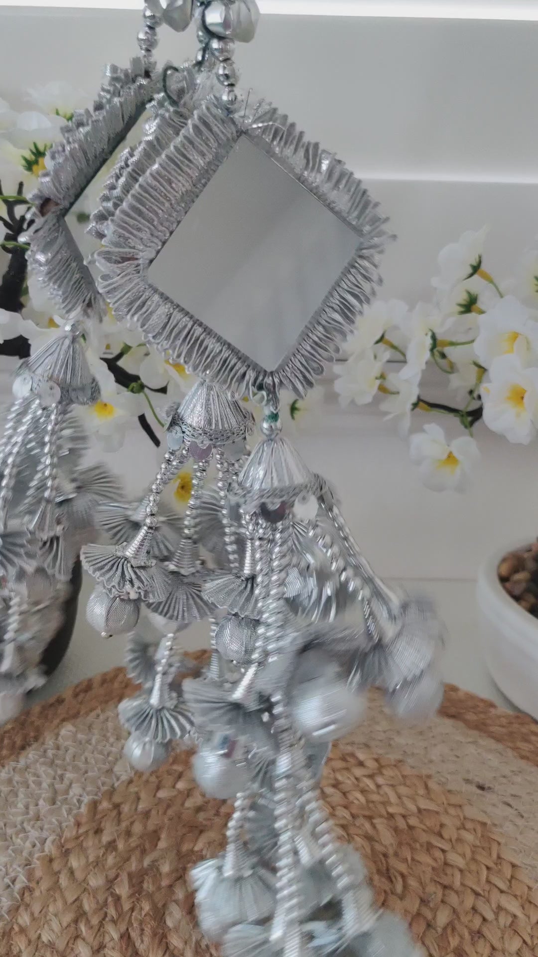 Silver Sheen Mirror Blossom Paranda