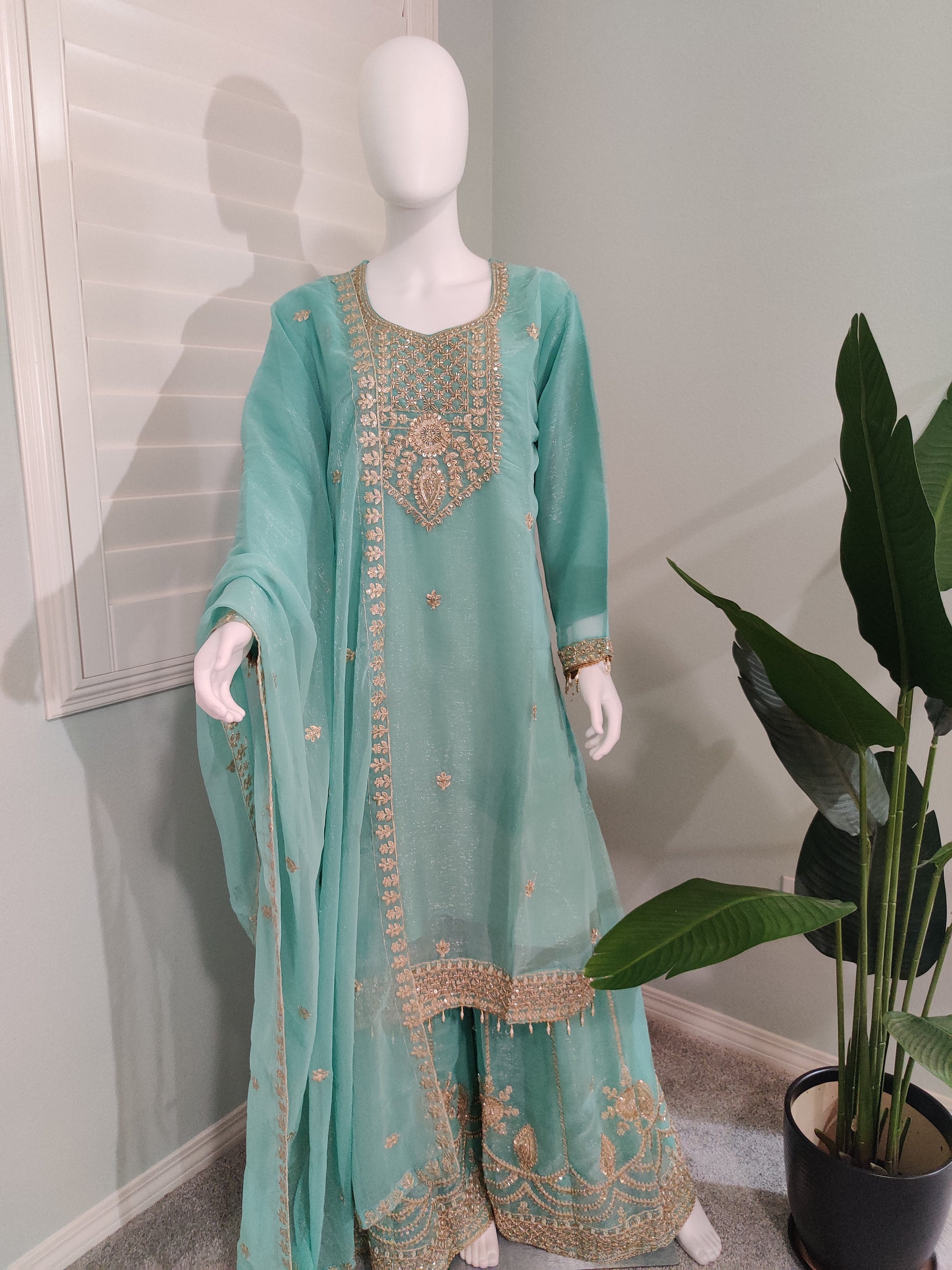 Pakistani Handwork Embroidered Plazzo Kurta Set