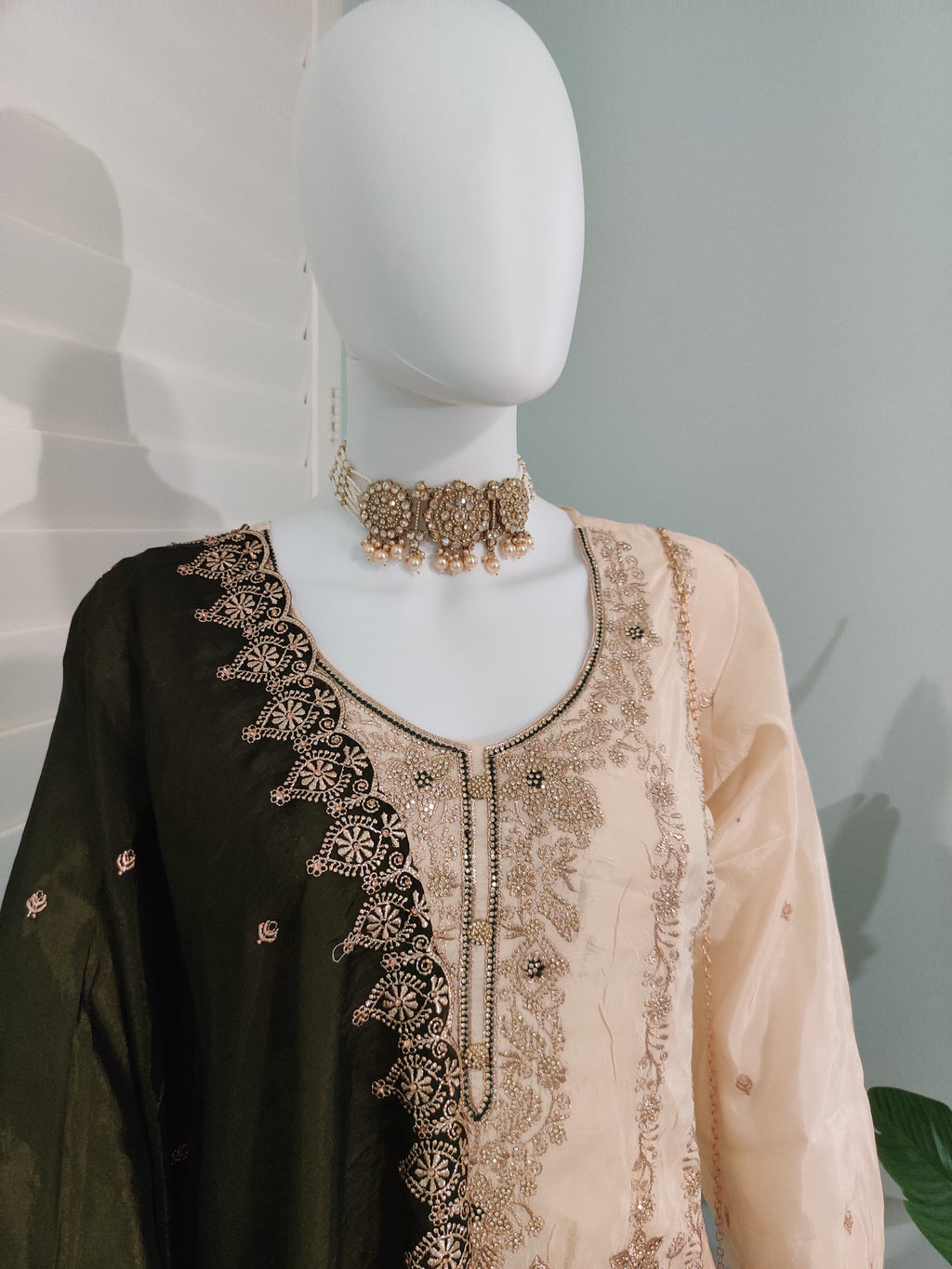 Glass Organza Embroidered Straight Pant Kurta set with Matching Purse