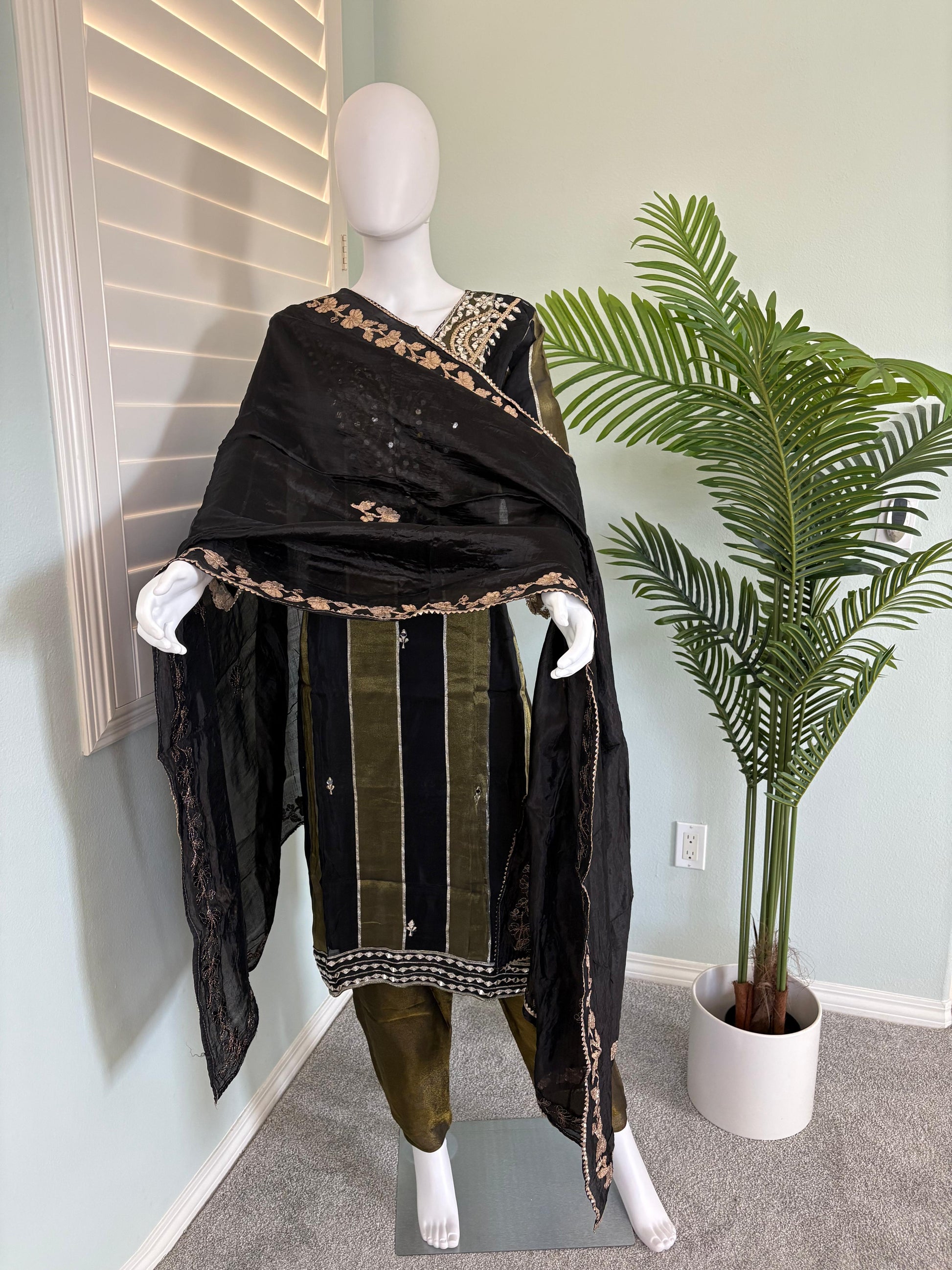 Black and Olive Embroidered Straight Pant Kurta set