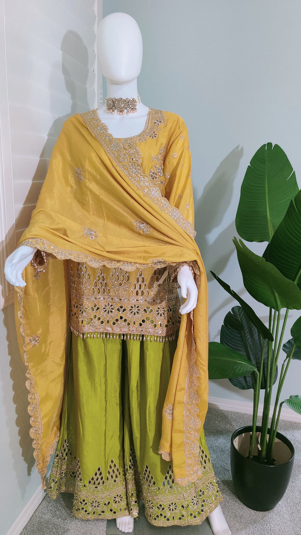 **Festive Radiance: A Tale of Two Ensembles** ✨