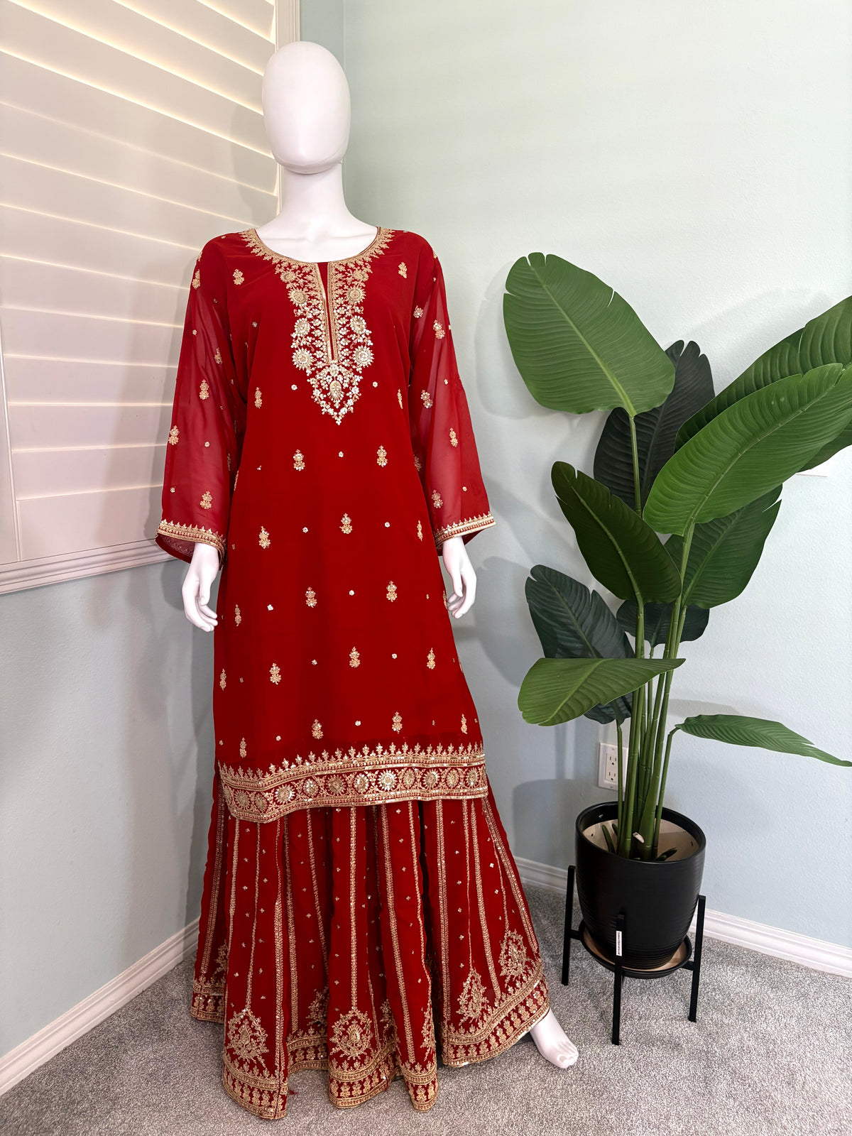 Zari Embroidered Skirt Kurta Set (Plus Size)