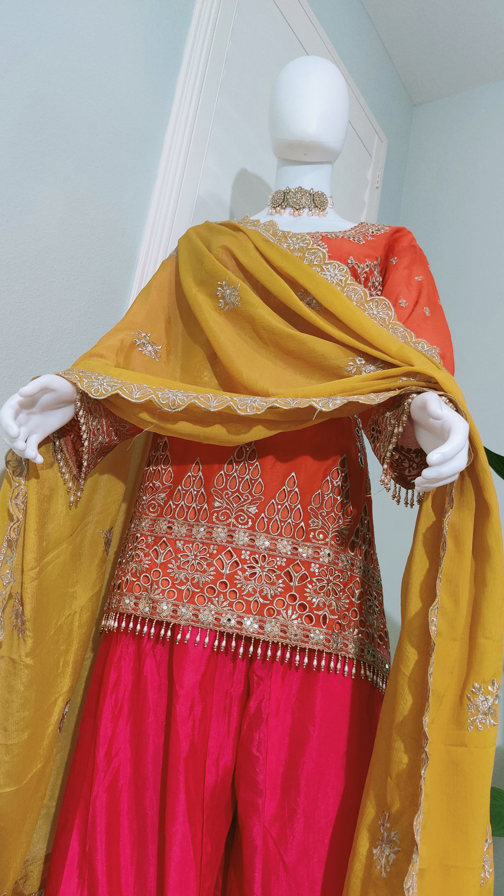 **Festive Radiance: A Tale of Two Ensembles** ✨