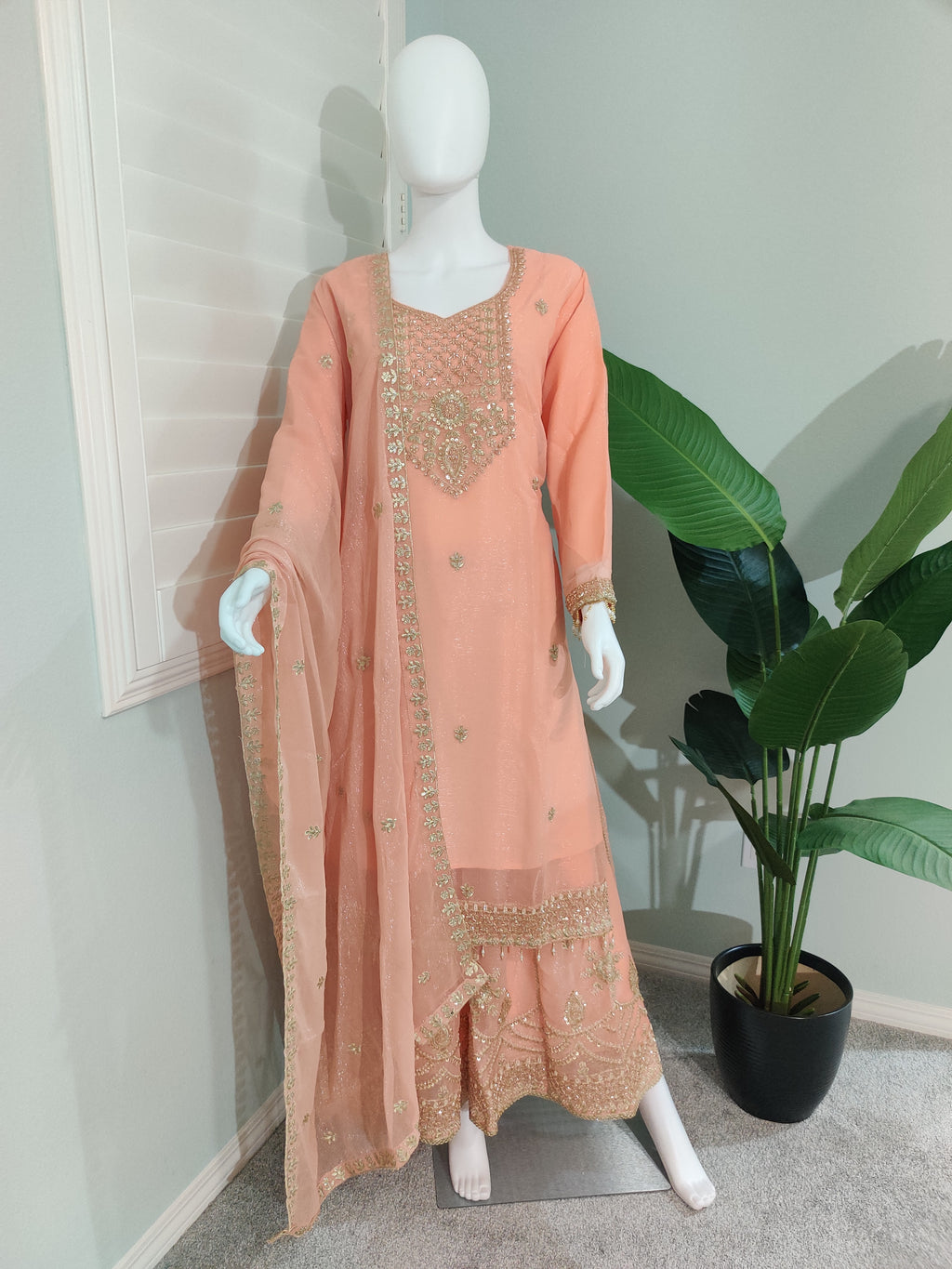 Pakistani Handwork Embroidered Plazzo Kurta Set