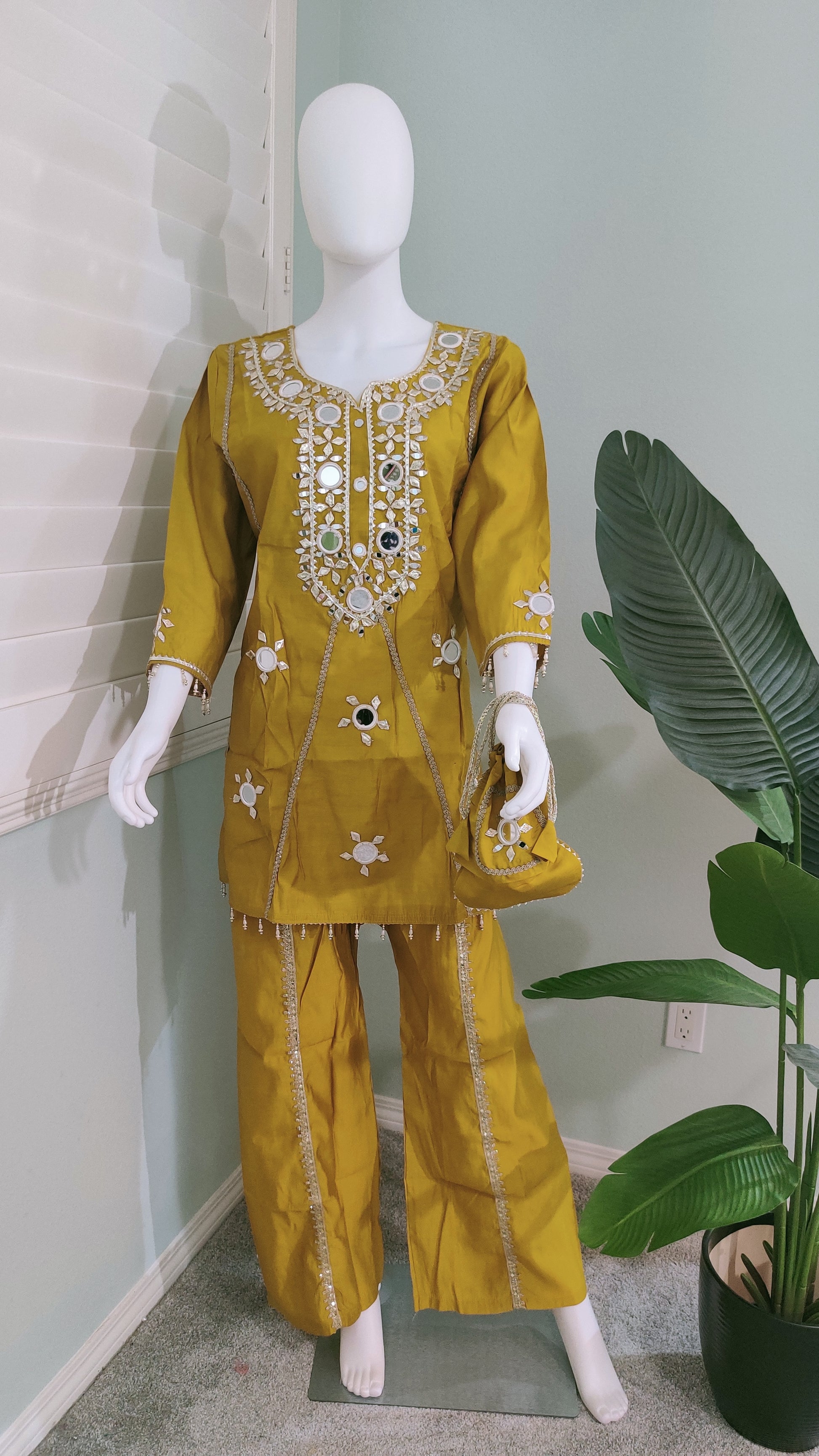 Radiance Kurta Set – Mustard & Lavender
