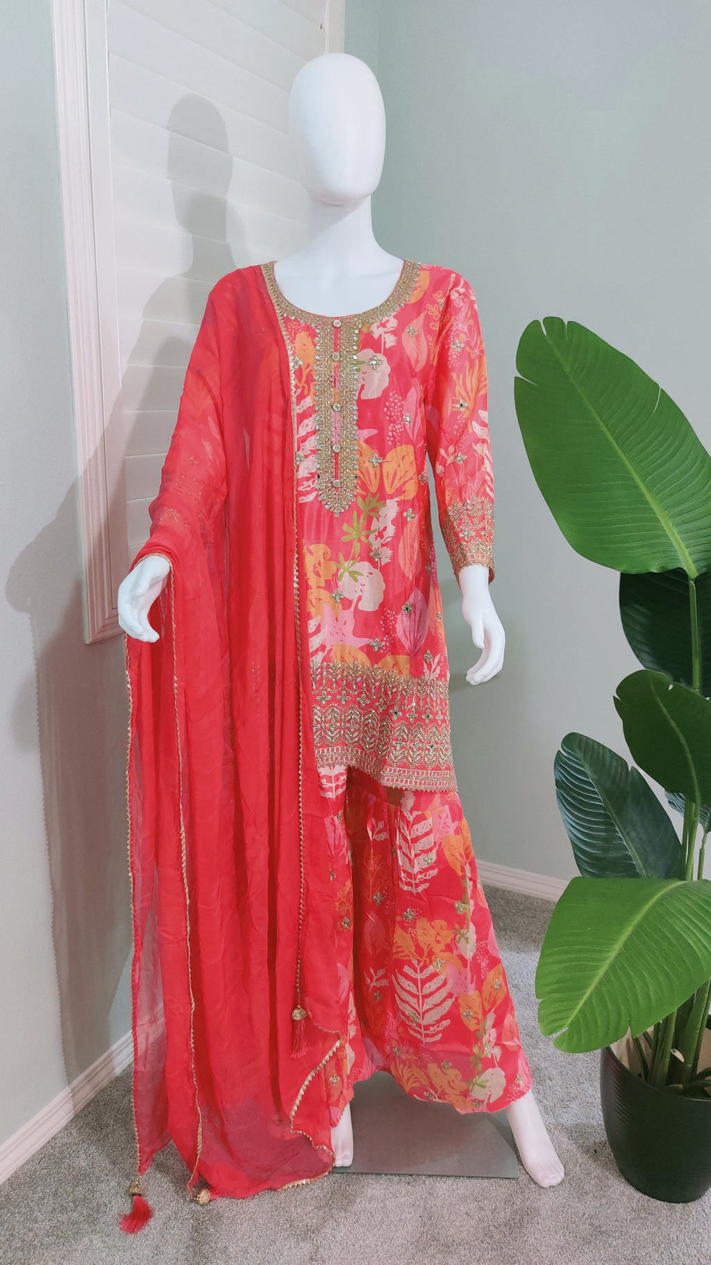 🤍Chinon Fabric Digital Printed Sharara Suit Set