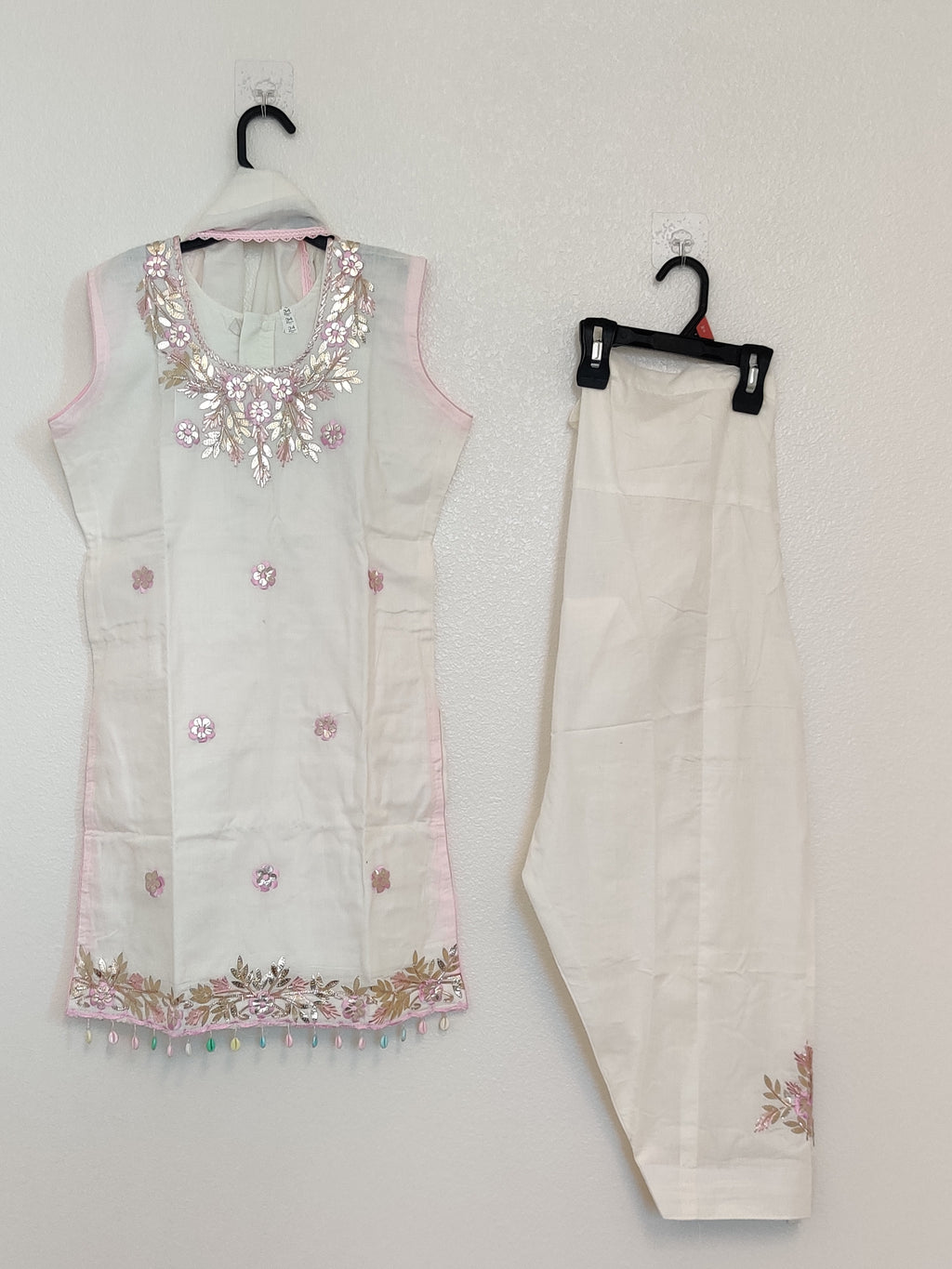 Off white Girls Summer Wear Cotton Suit