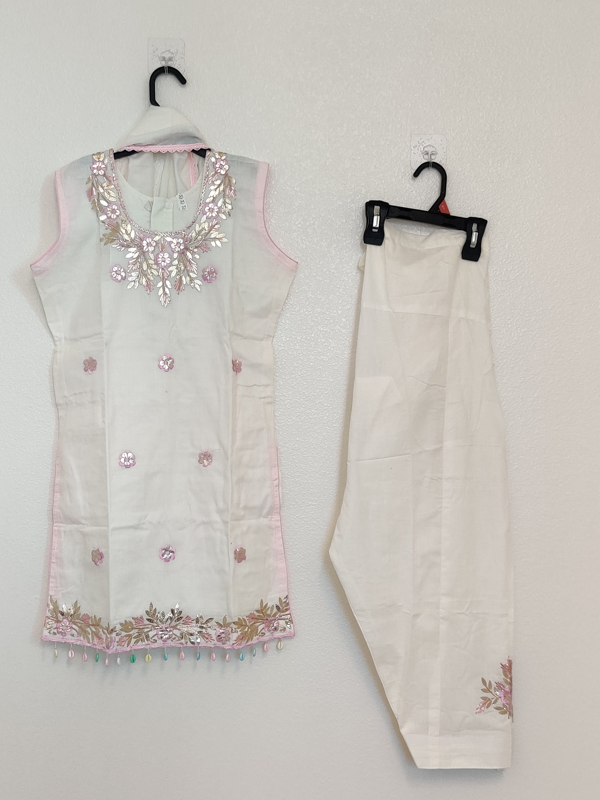Off white Girls Summer Wear Cotton Suit
