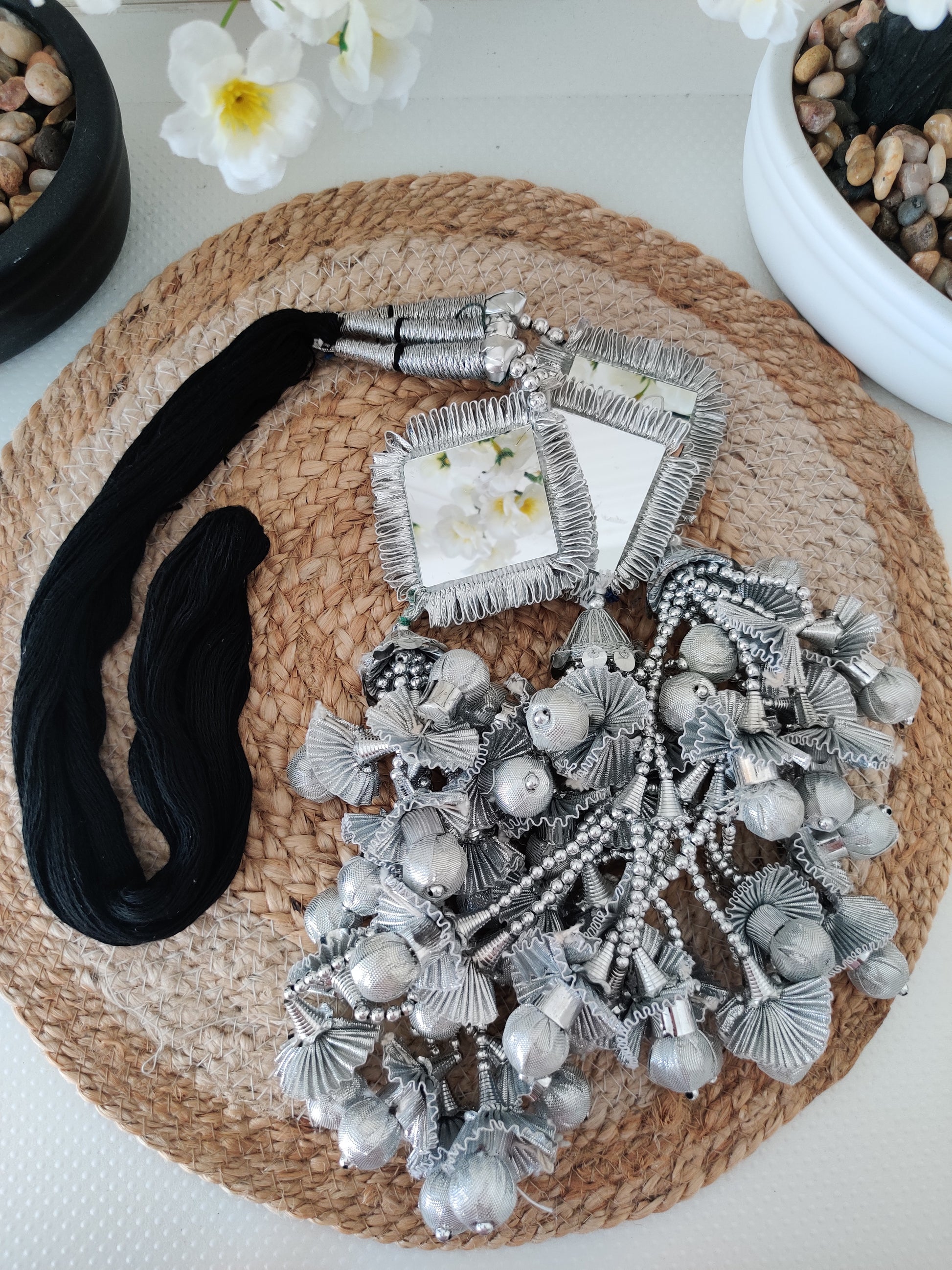 Silver Sheen Mirror Blossom Paranda