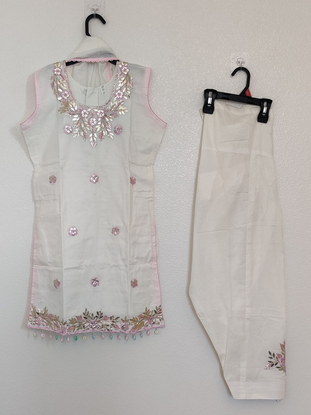 Off white Girls Summer Wear Cotton Suit