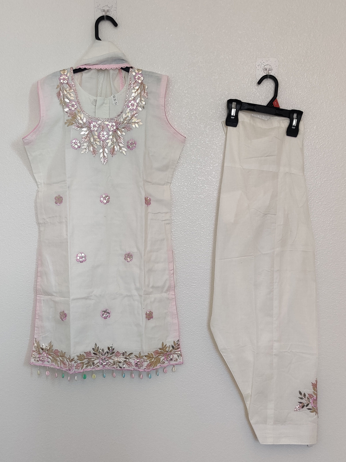 Off white Girls Summer Wear Cotton Suit