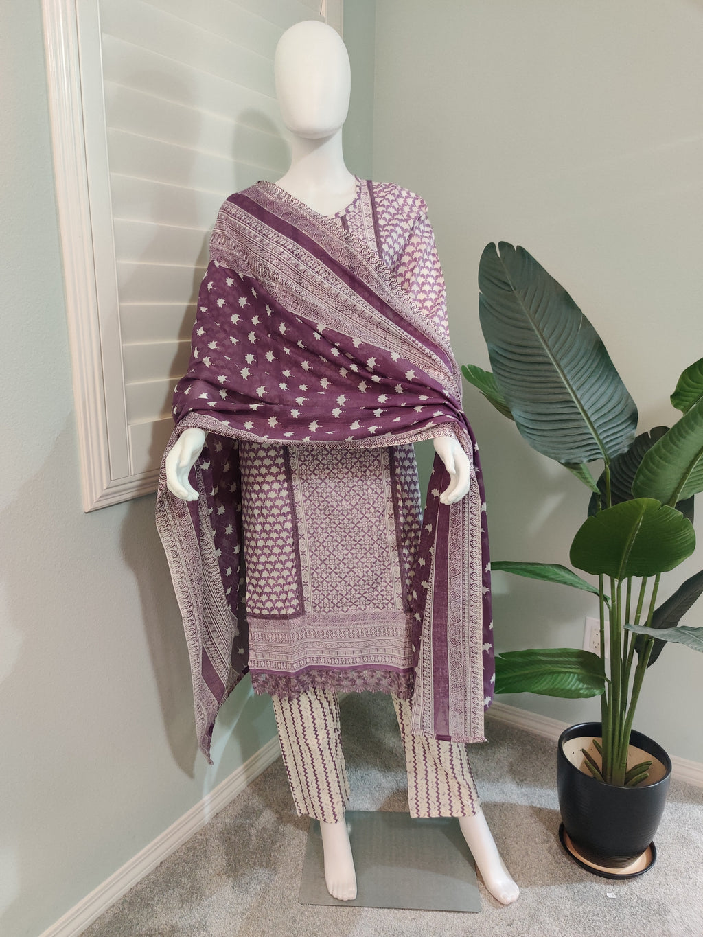 Lavendar Printed Summer Wear Cotton Kurta Set