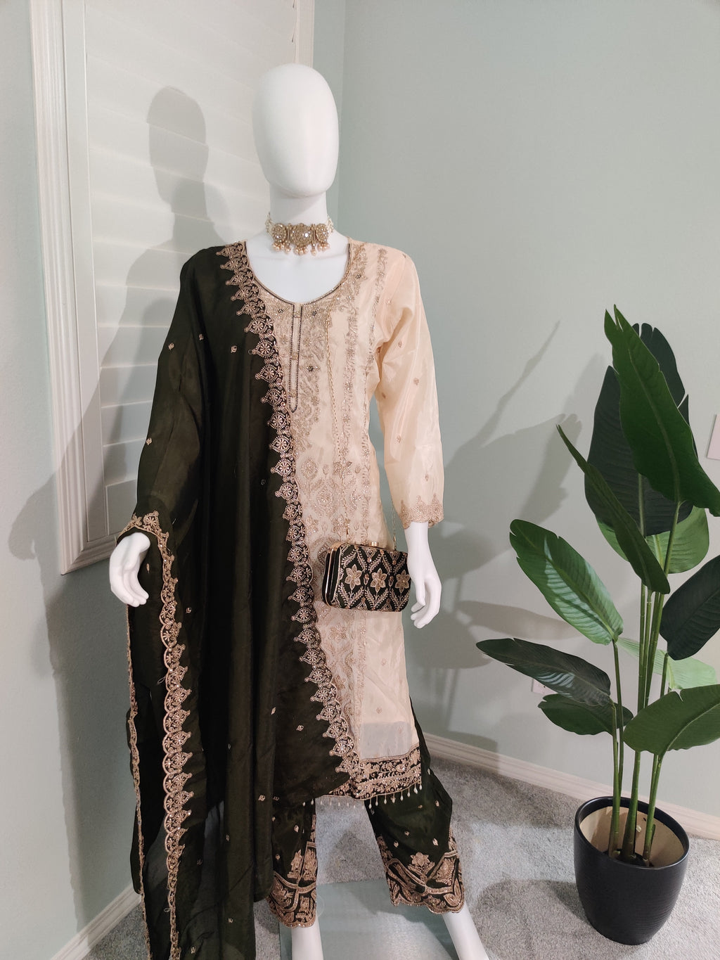 Glass Organza Embroidered Straight Pant Kurta set with Matching Purse