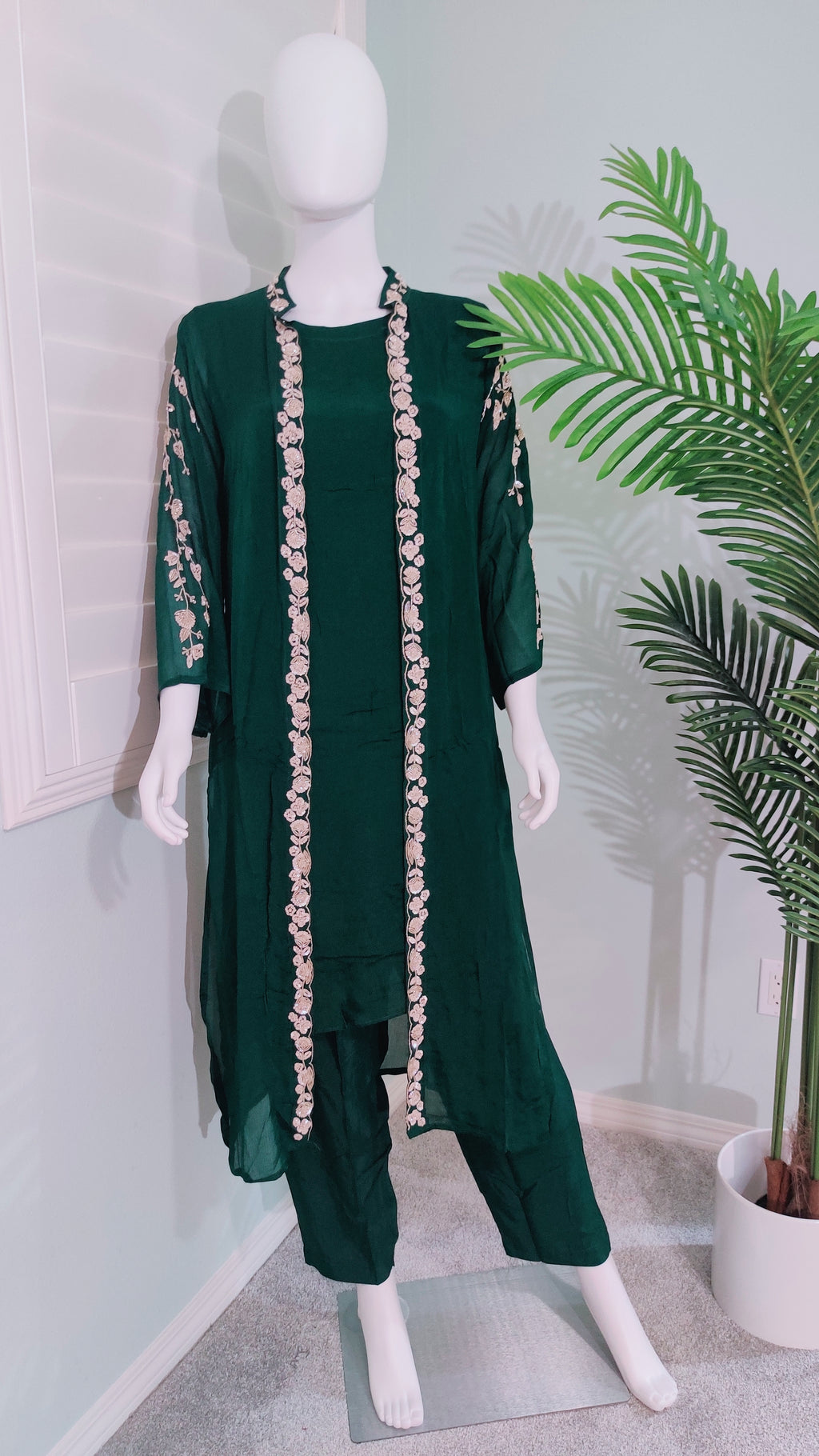 ✨ Bottle Green Elegance with Intricate Hand Embroidery