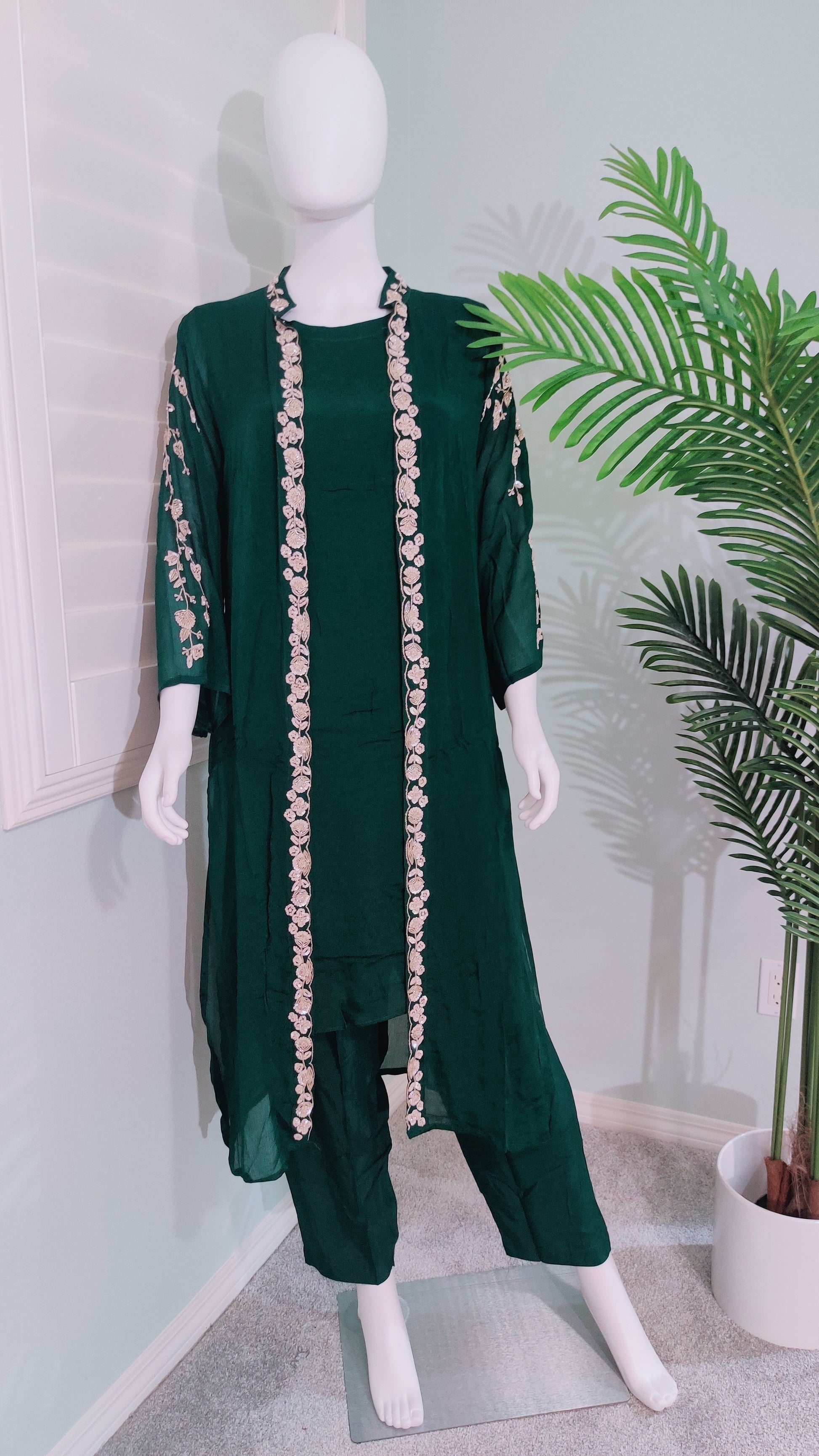 ✨ Bottle Green Elegance with Intricate Hand Embroidery