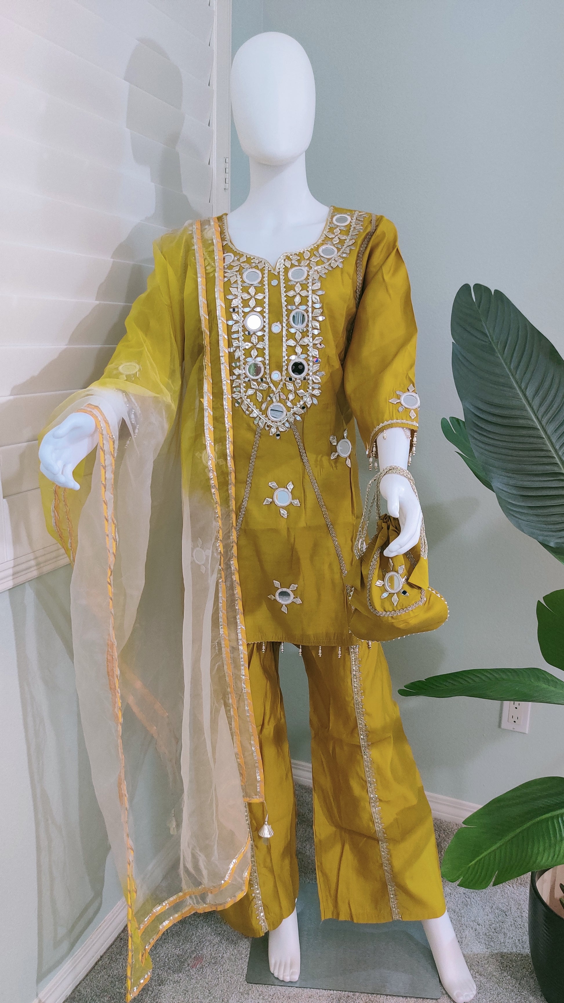 Radiance Kurta Set – Mustard & Lavender