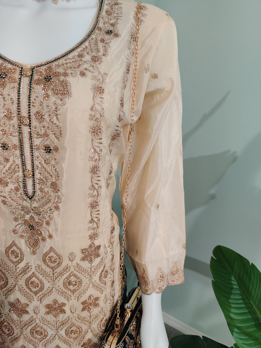 Glass Organza Embroidered Straight Pant Kurta set with Matching Purse