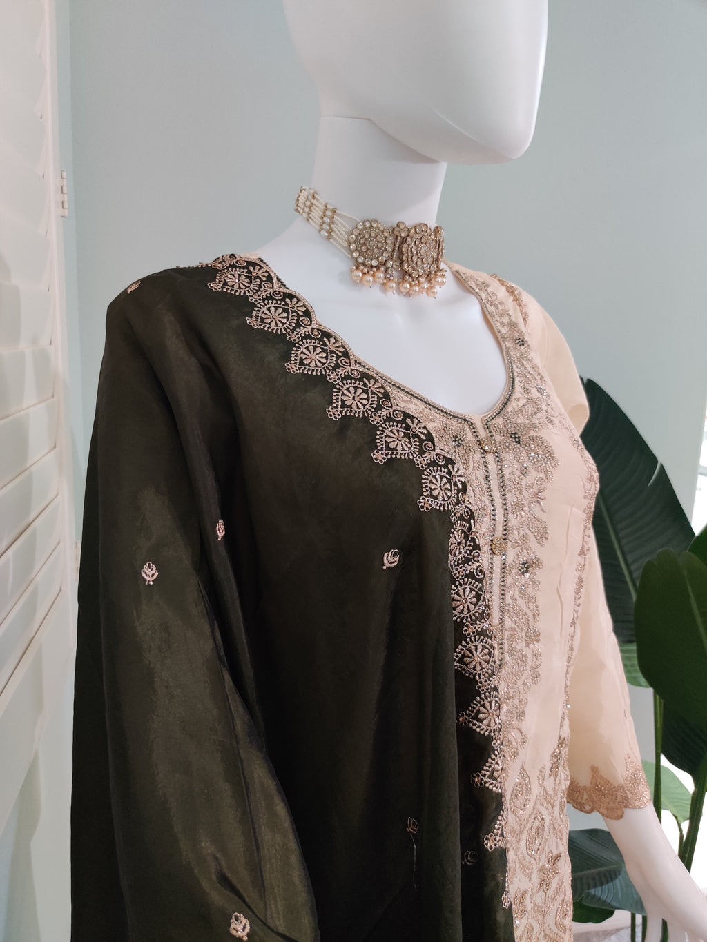 Glass Organza Embroidered Straight Pant Kurta set with Matching Purse