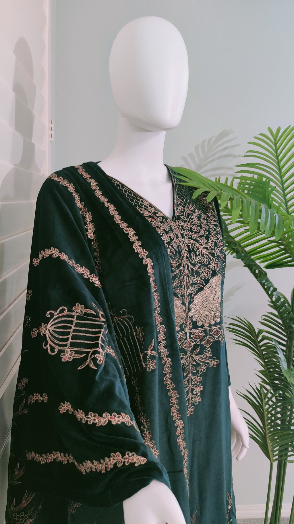 Bottle Green Velvet Embroidered Suit Set