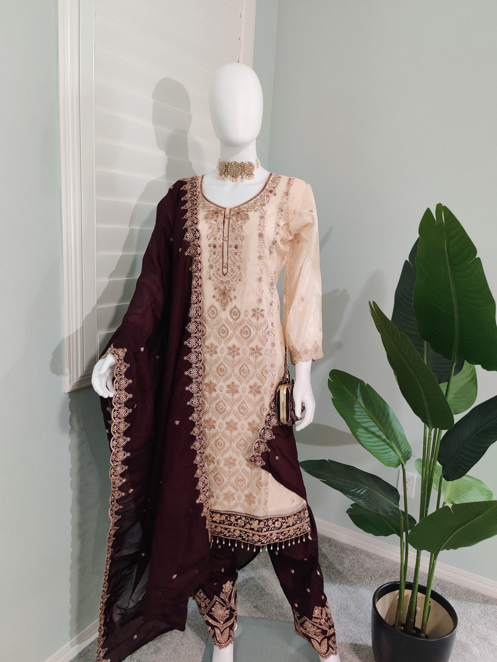 Glass Organza Embroidered Straight Pant Kurta set with Matching Purse