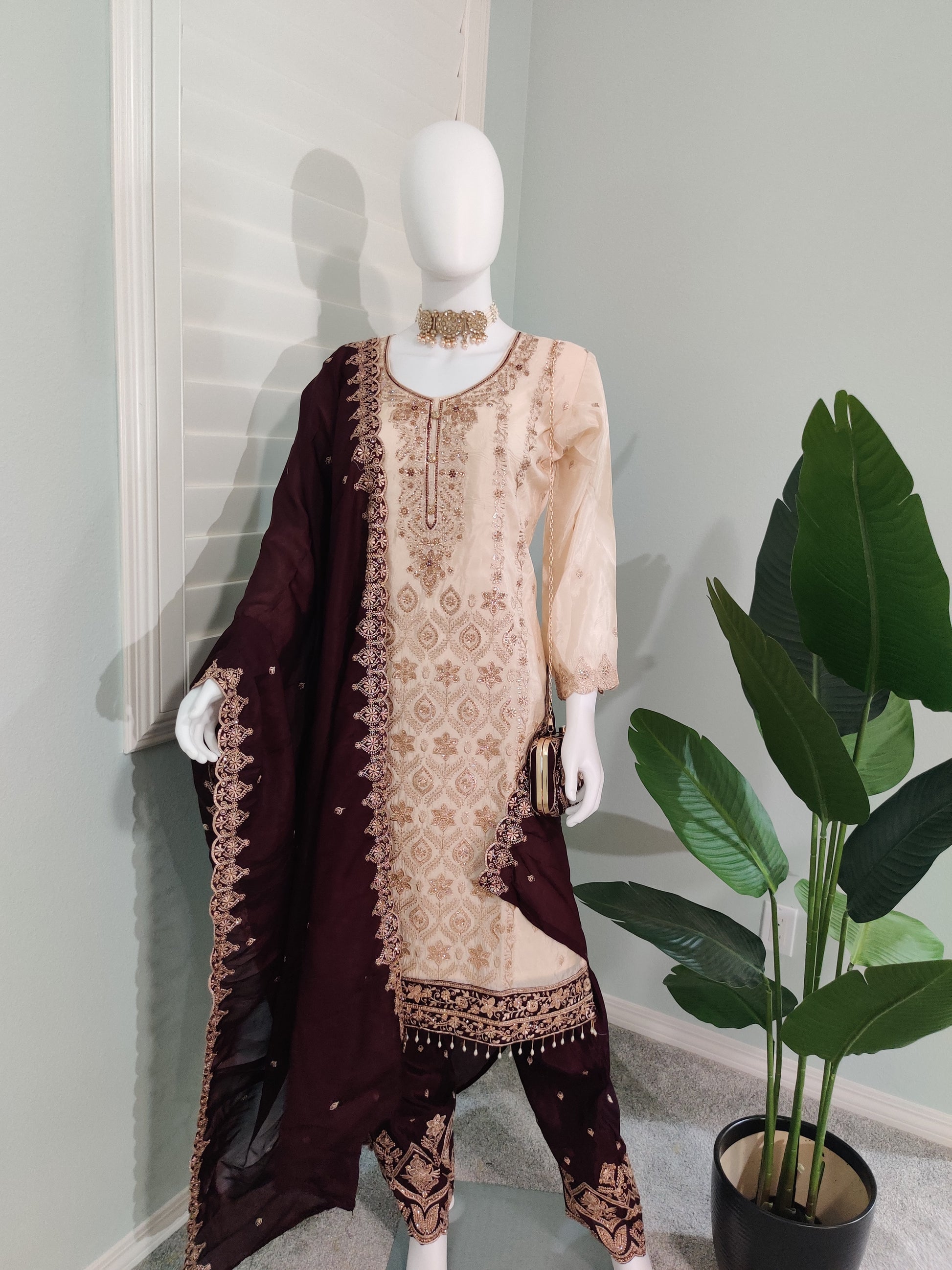 Glass Organza Embroidered Straight Pant Kurta set with Matching Purse