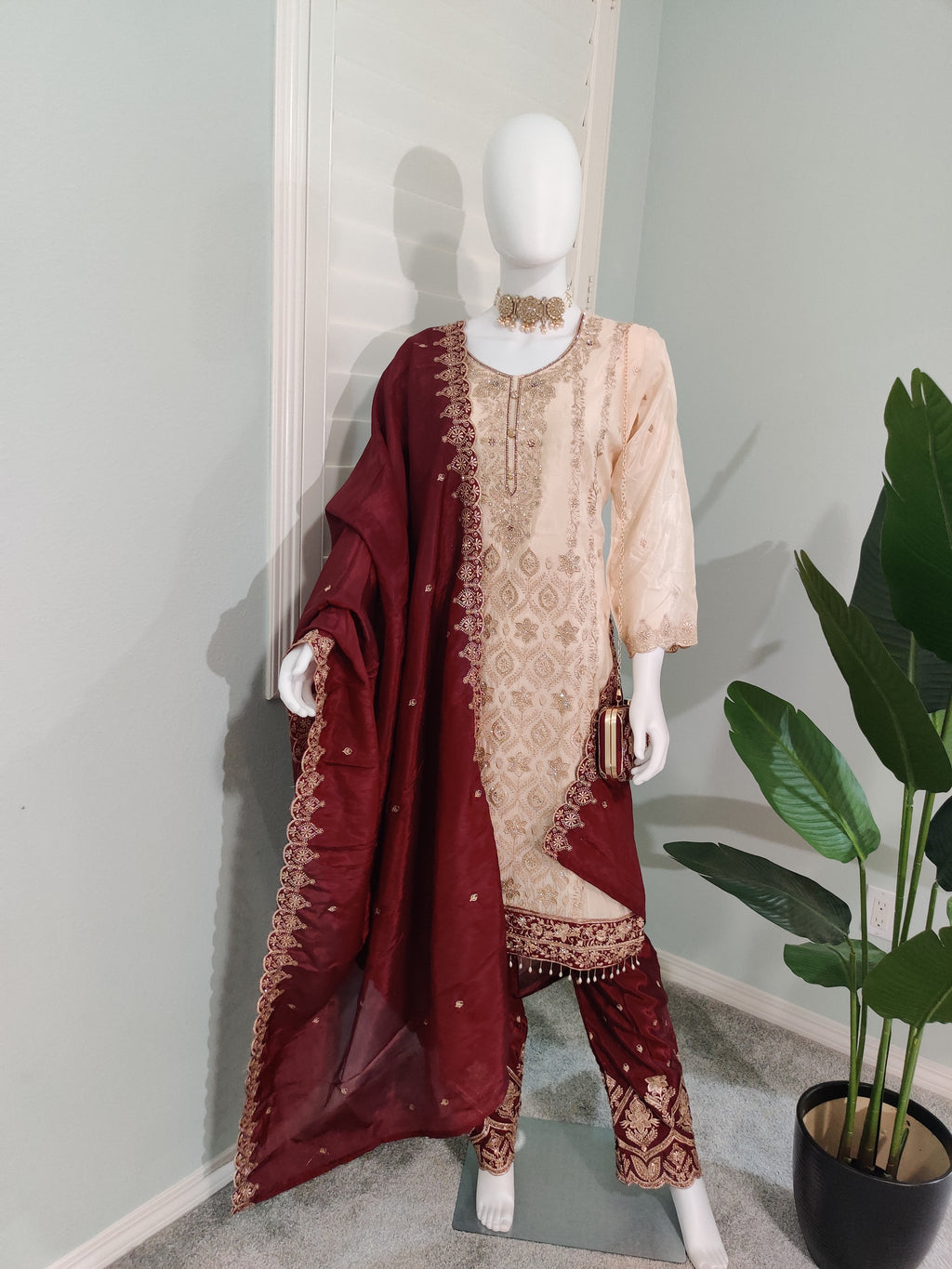 Glass Organza Embroidered Straight Pant Kurta set with Matching Purse