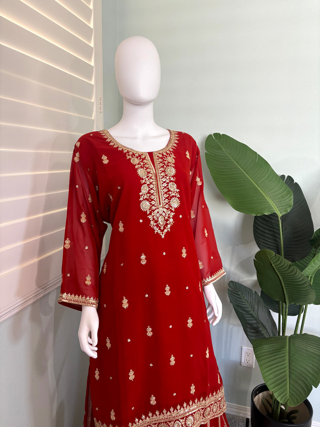 Zari Embroidered Skirt Kurta Set (Plus Size)